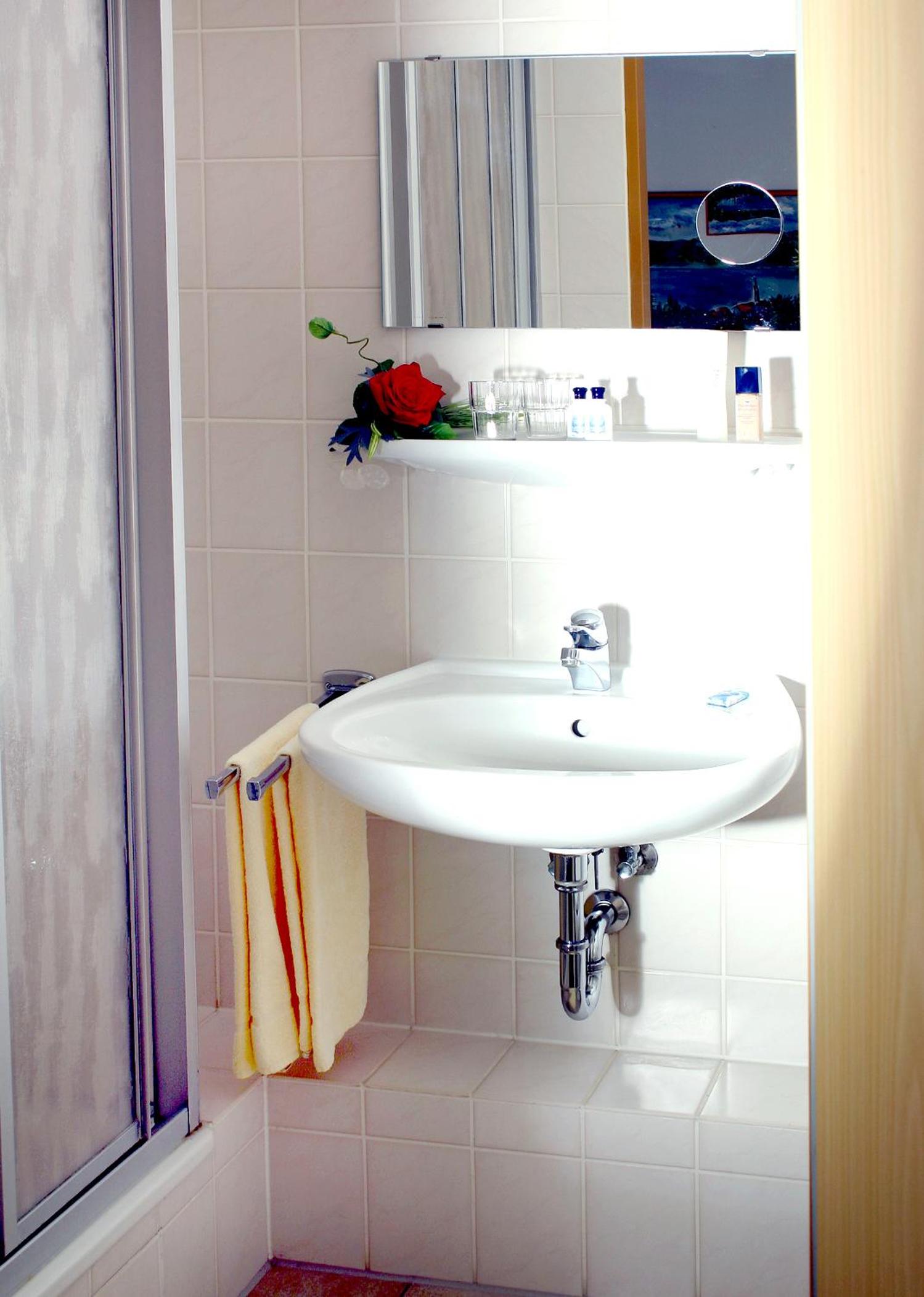 Single Room photo 3