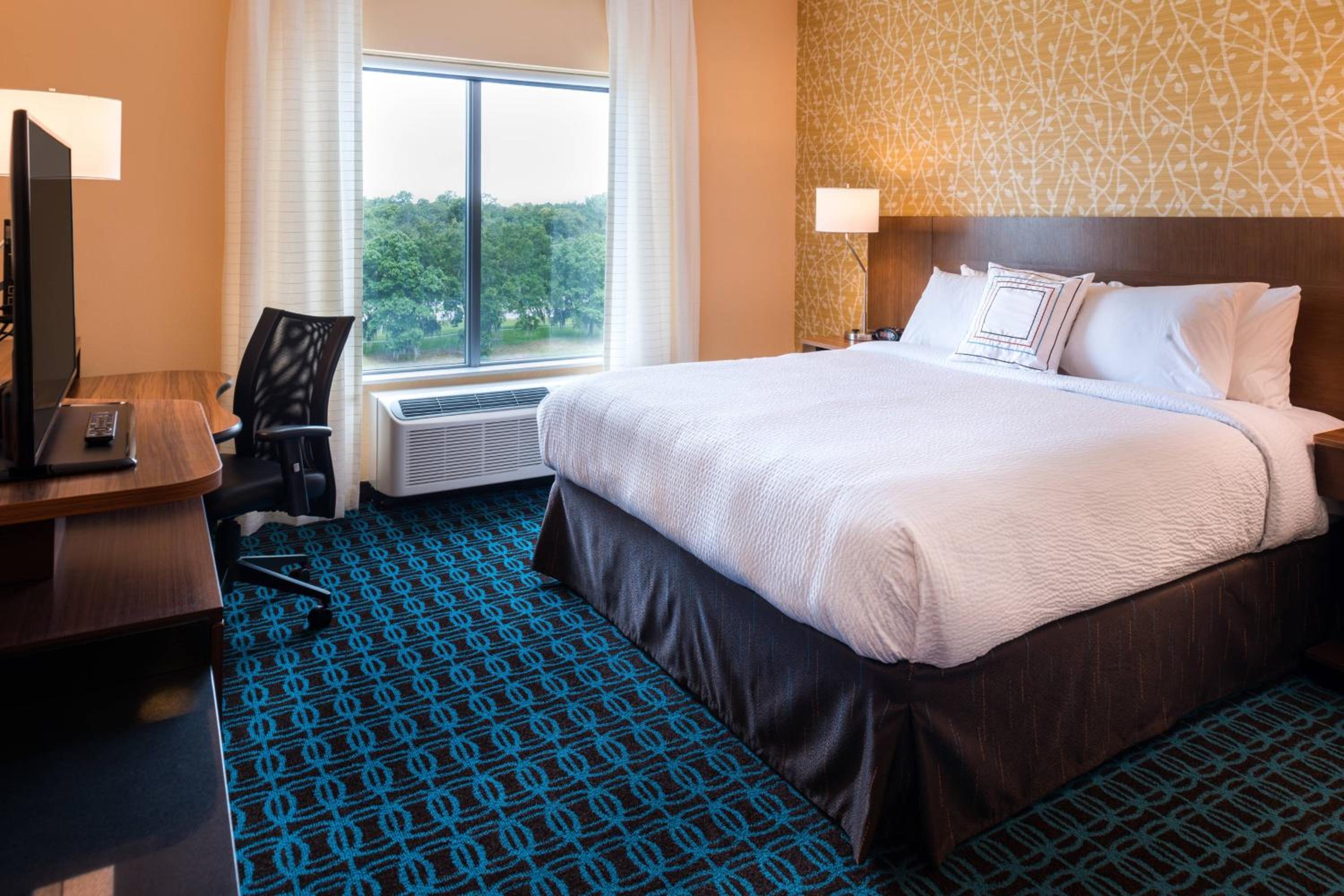 King Room - Hearing Accessible