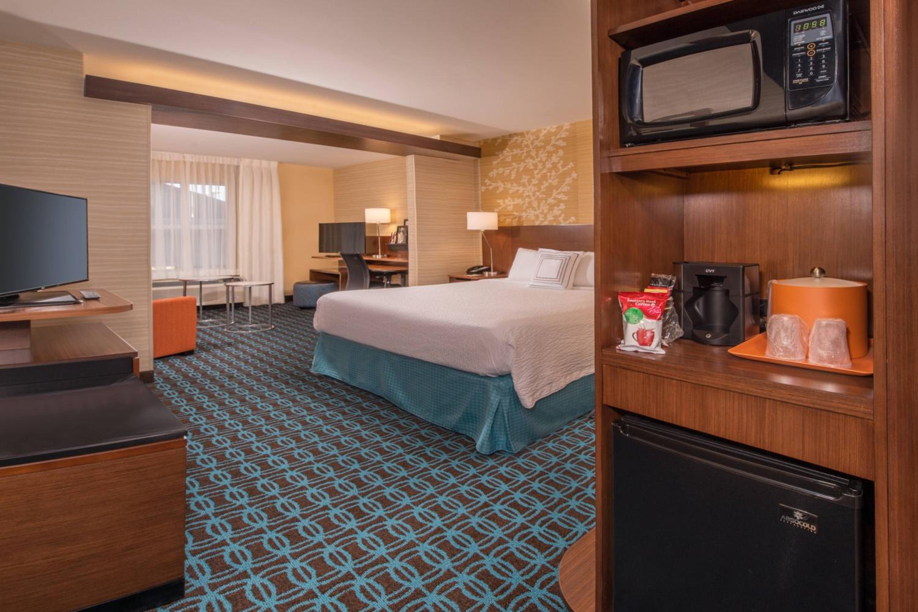 King Suite with Sofa Bed - Hearing Accessible