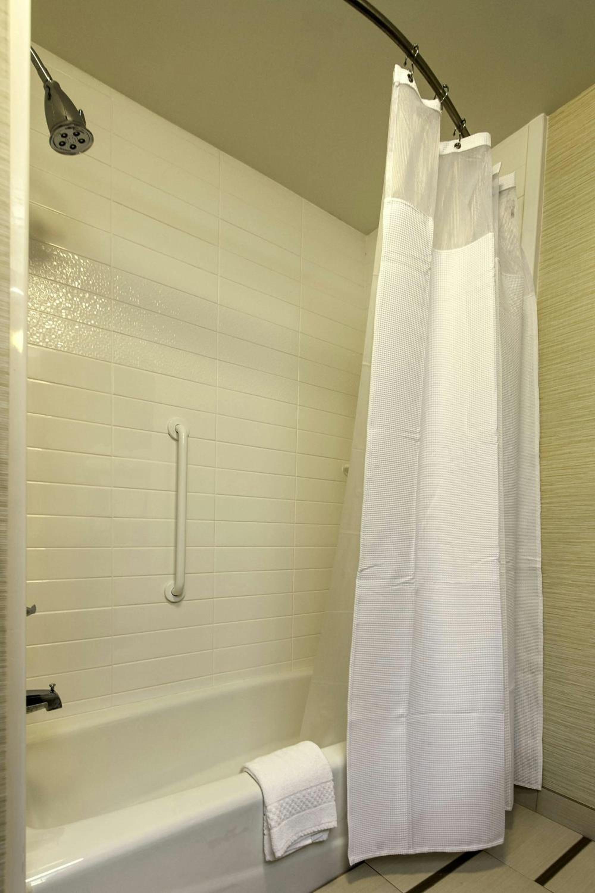 King Room with Roll-in Shower - Mobility and Hearing Accessible