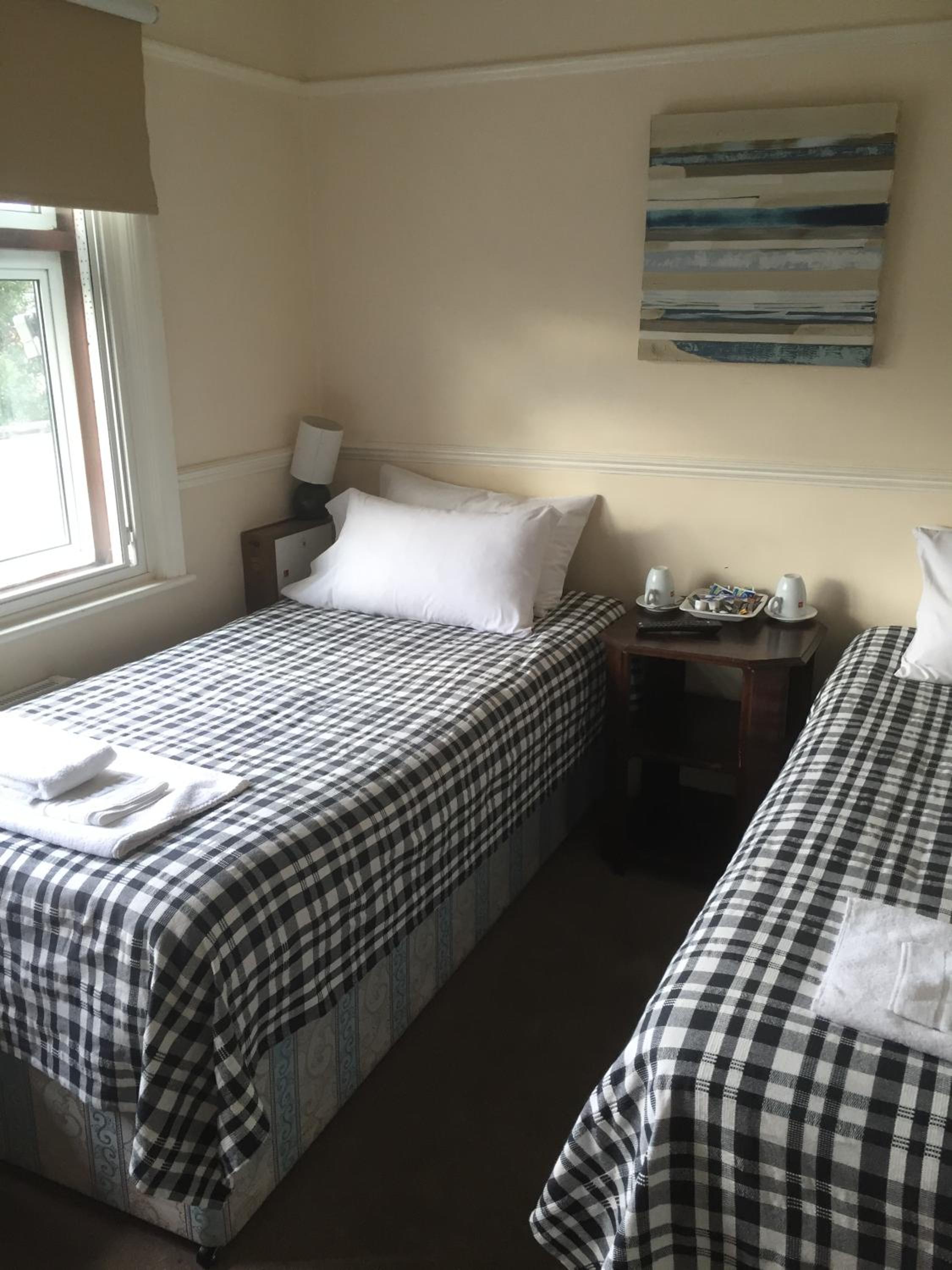 Twin Room with Shower photo 1