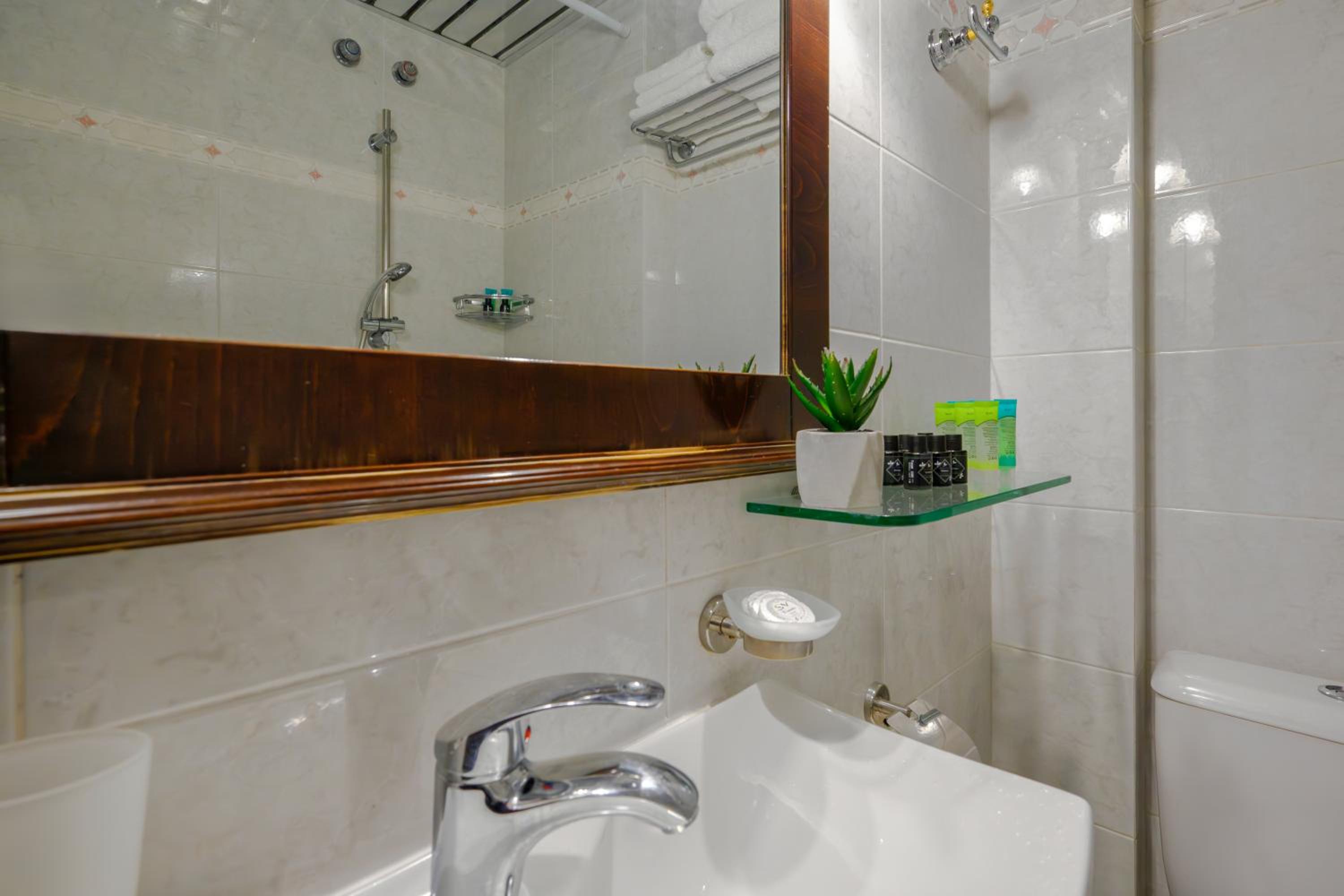 Standard Triple Room with Sea View photo 3