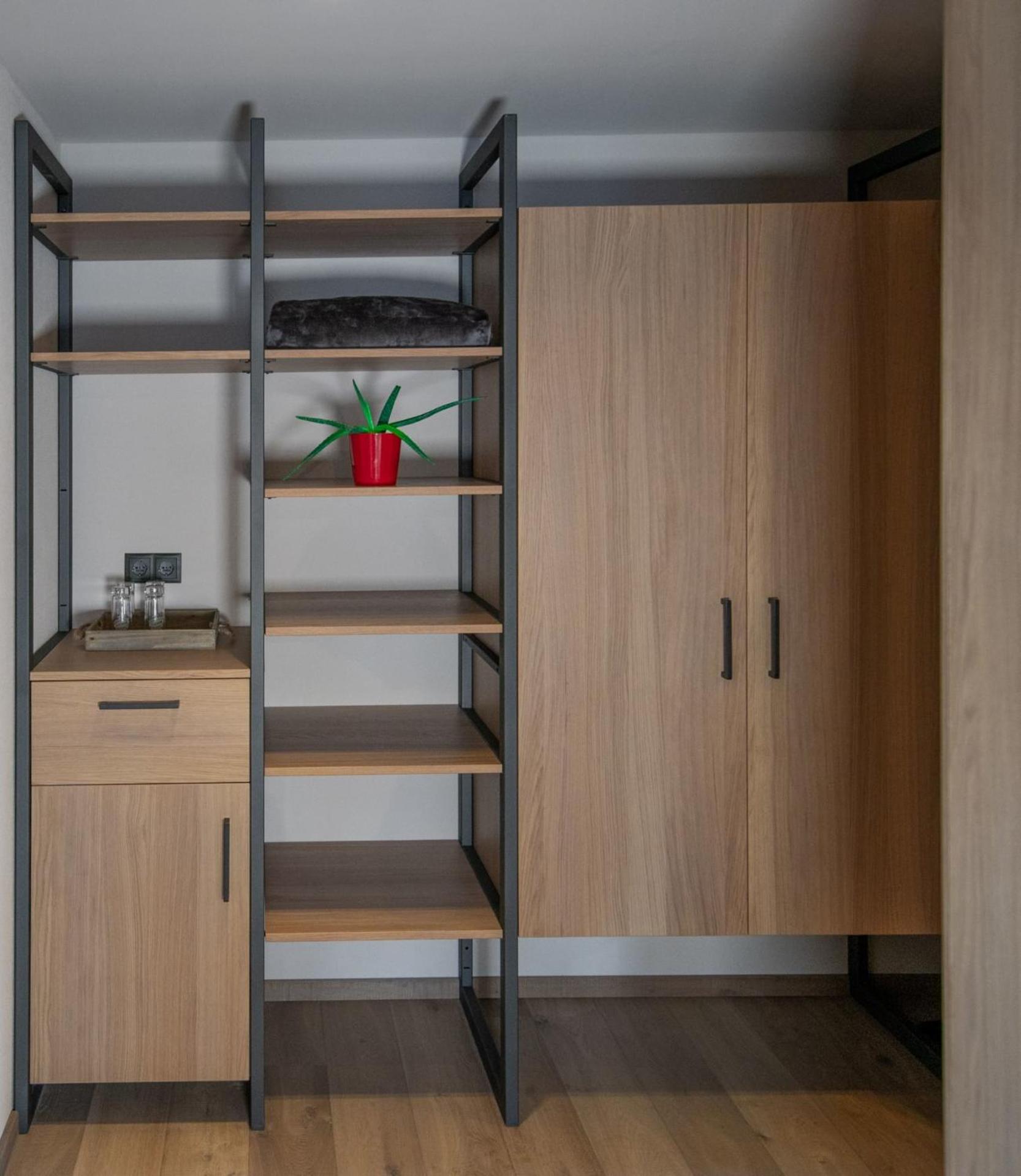 Double Room with Balcony (2 Adults + 1 Child) - Photo 7