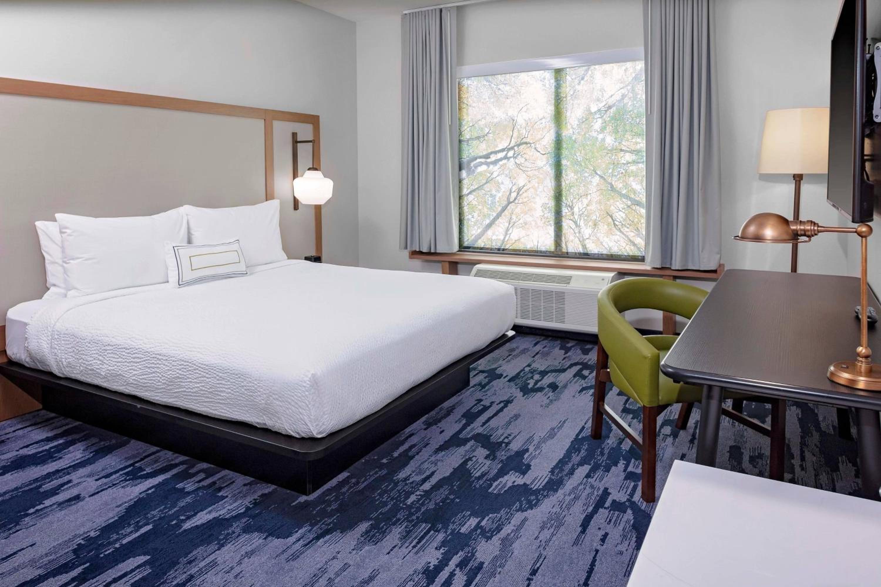 King Room with Roll-in Shower - Mobility and Hearing Accessible photo 1