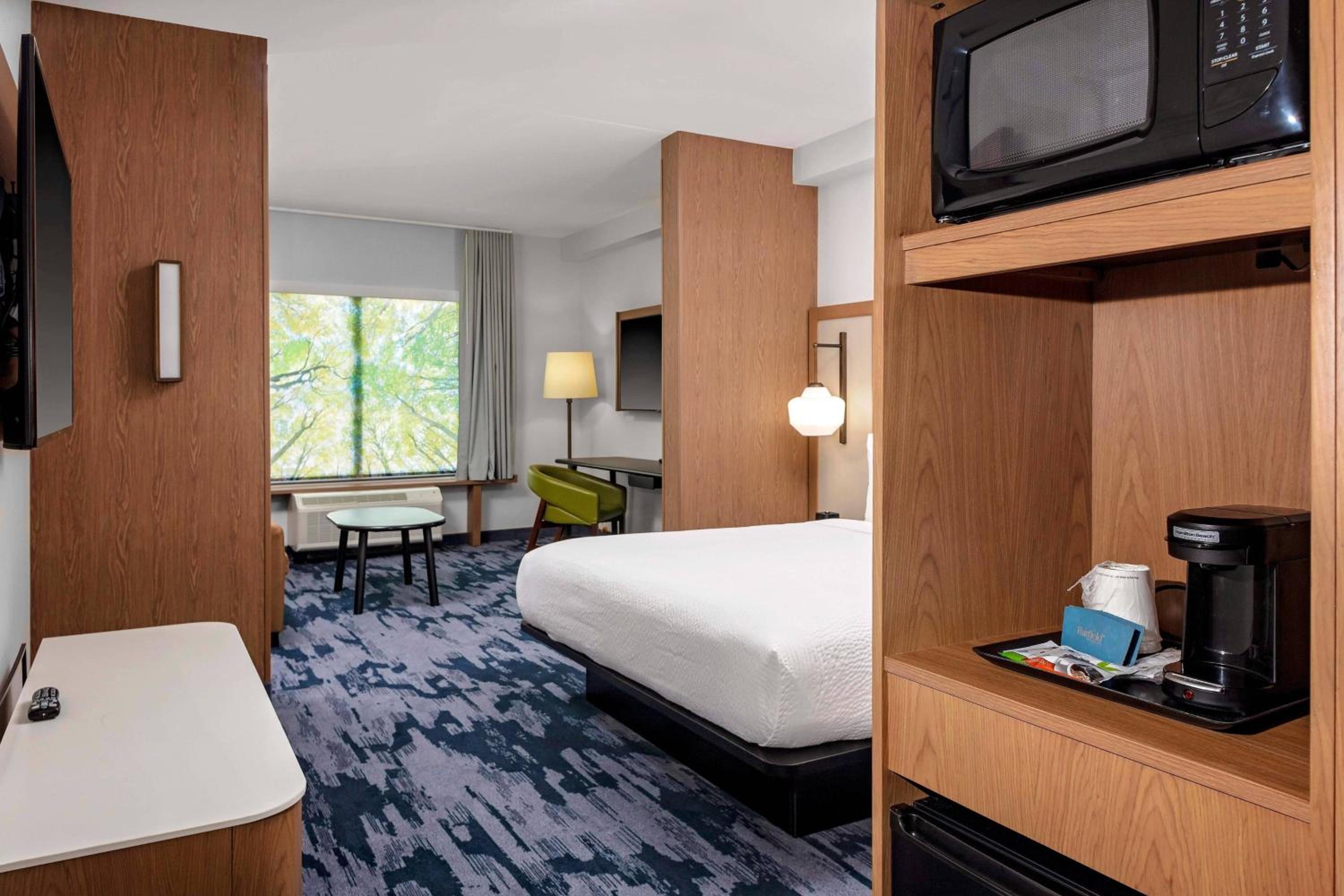 King Suite with Sofa Bed and Roll-in Shower - Mobility and Hearing Accessible photo 3