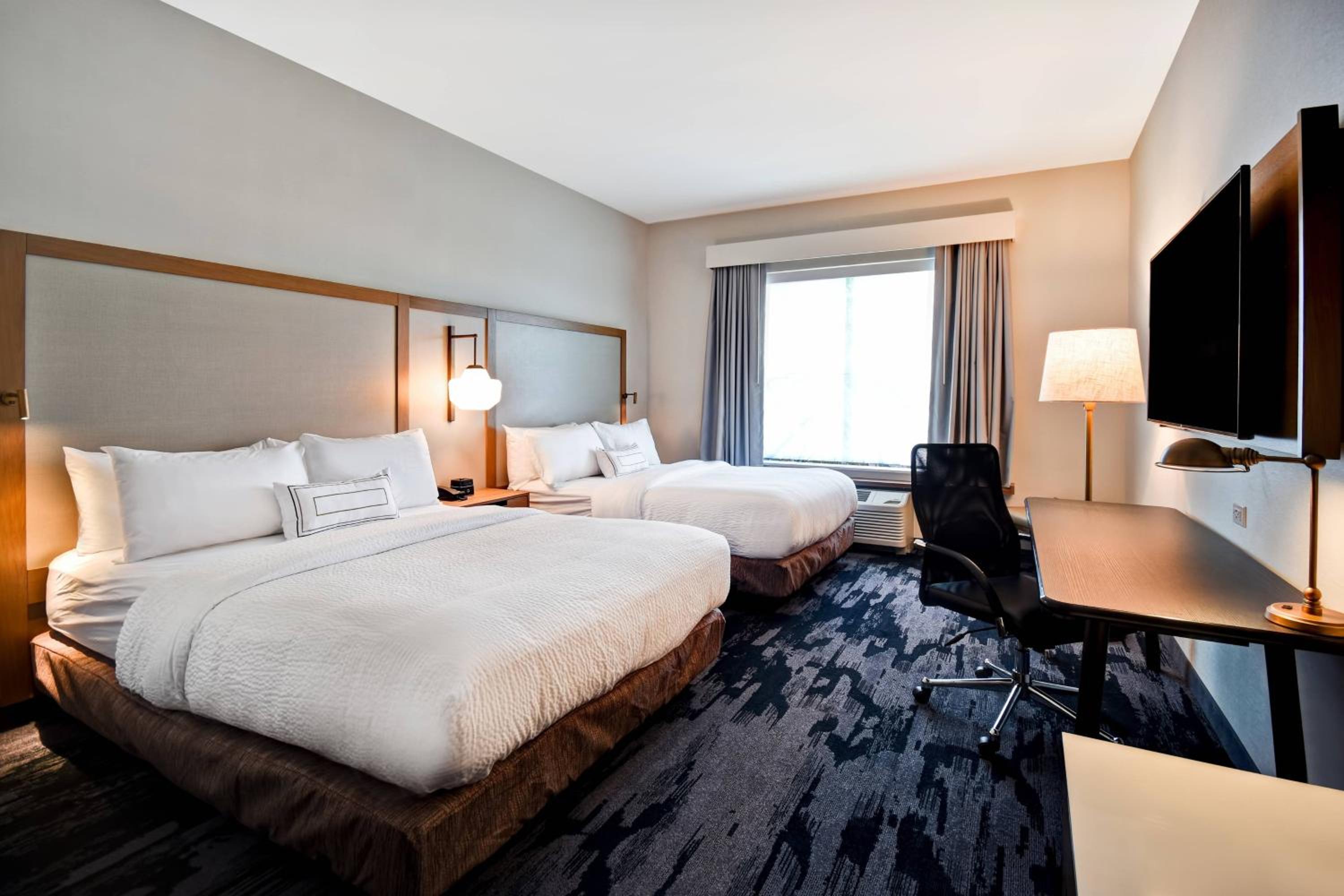 Queen Room with Two Queen Beds - Hearing Accessible - Photo 1
