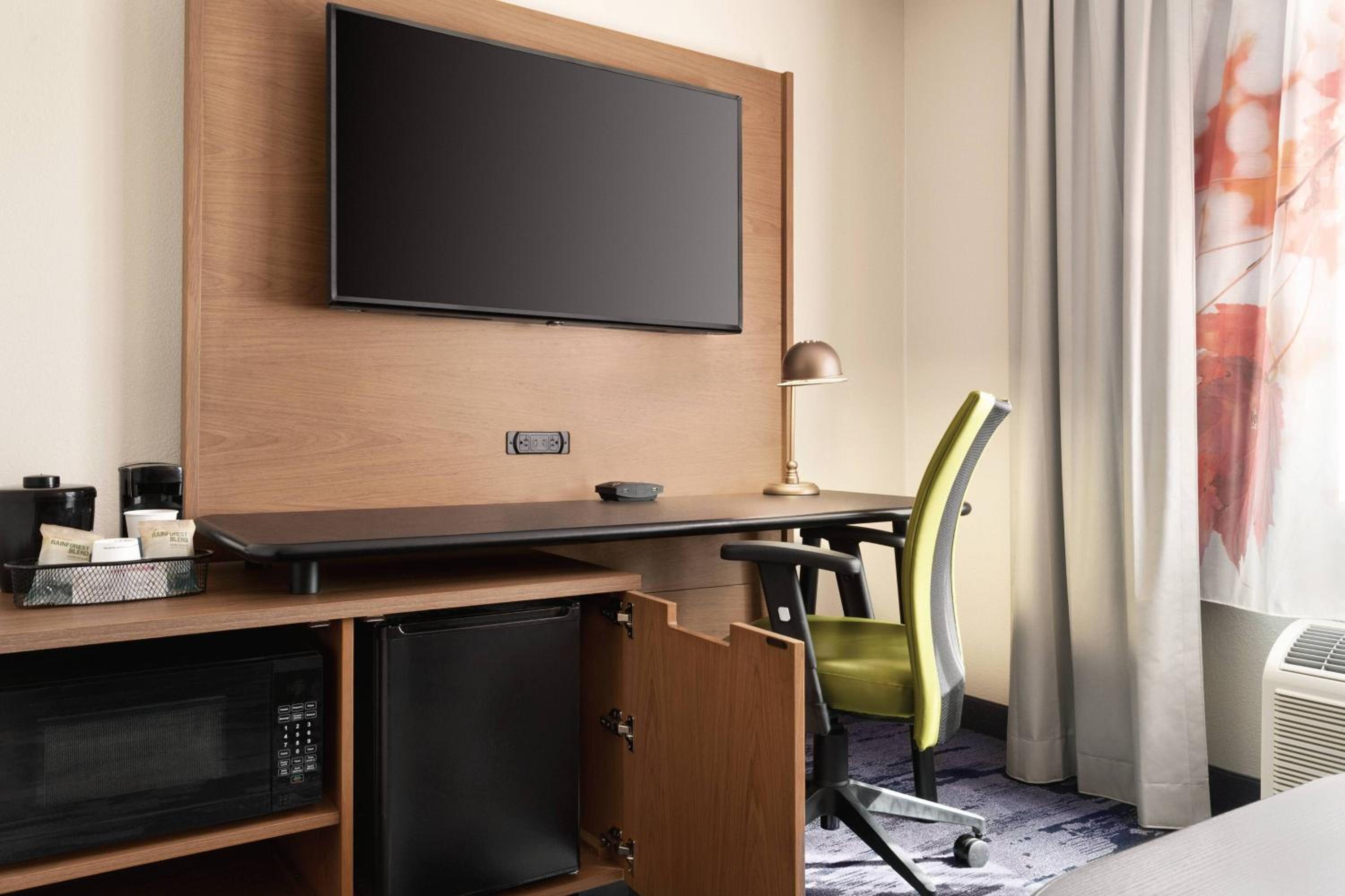 King Suite with Sofa Bed - Photo 3