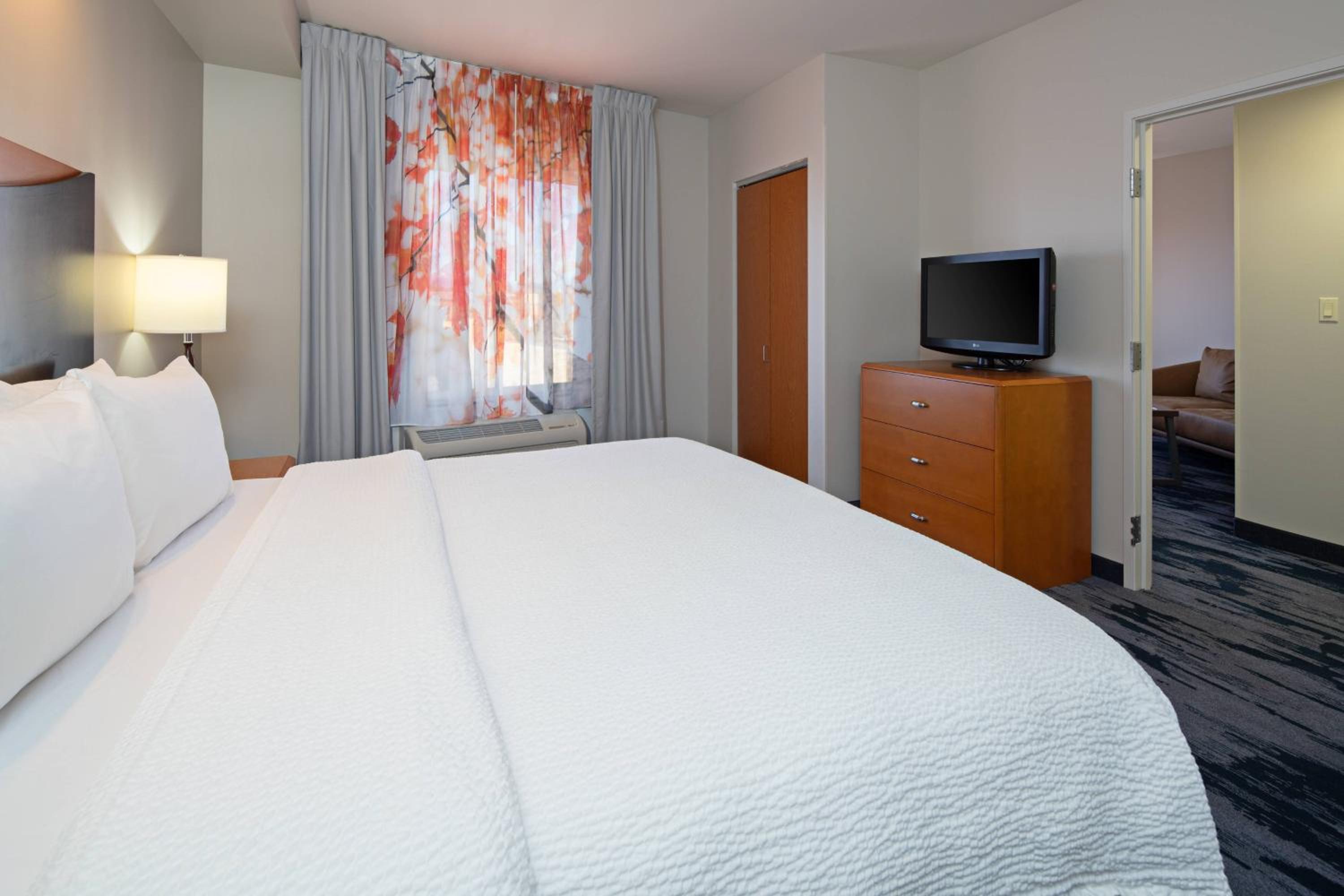 One-Bedroom King Suite