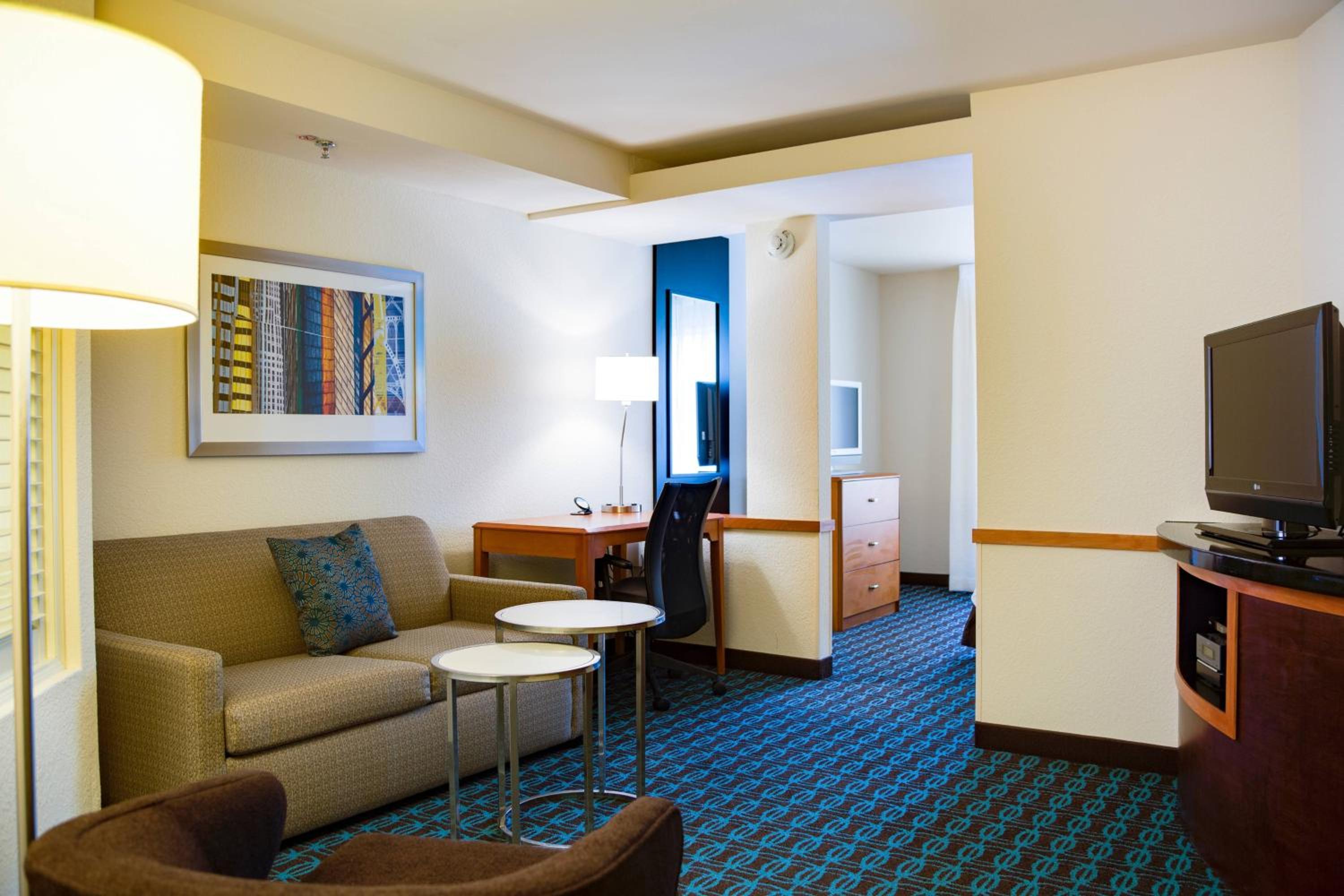 King Suite with Specialty Bathtub and Sofa Bed - Photo 1