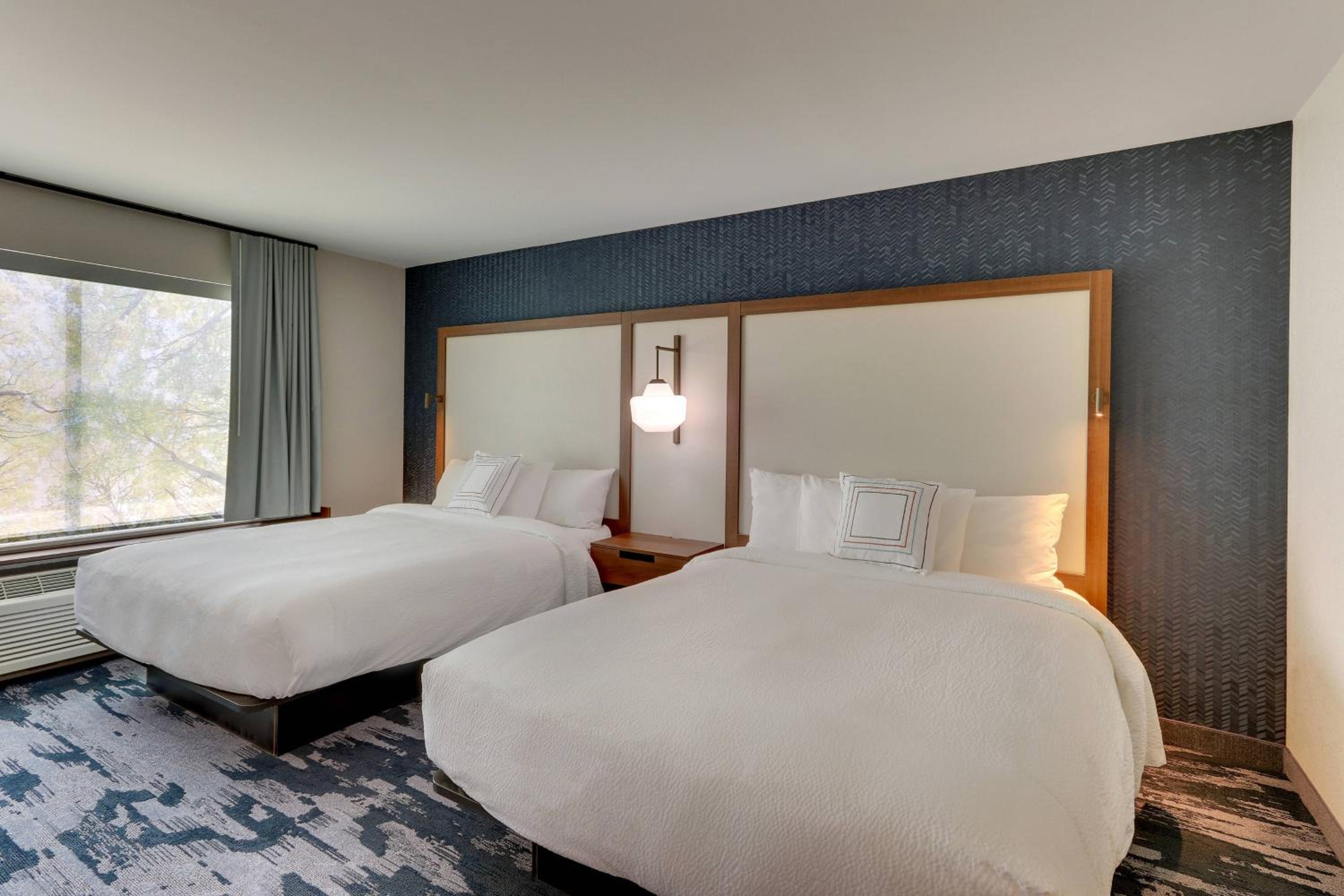 Queen Room with Two Queen Beds - Hearing Accessible - Photo 1