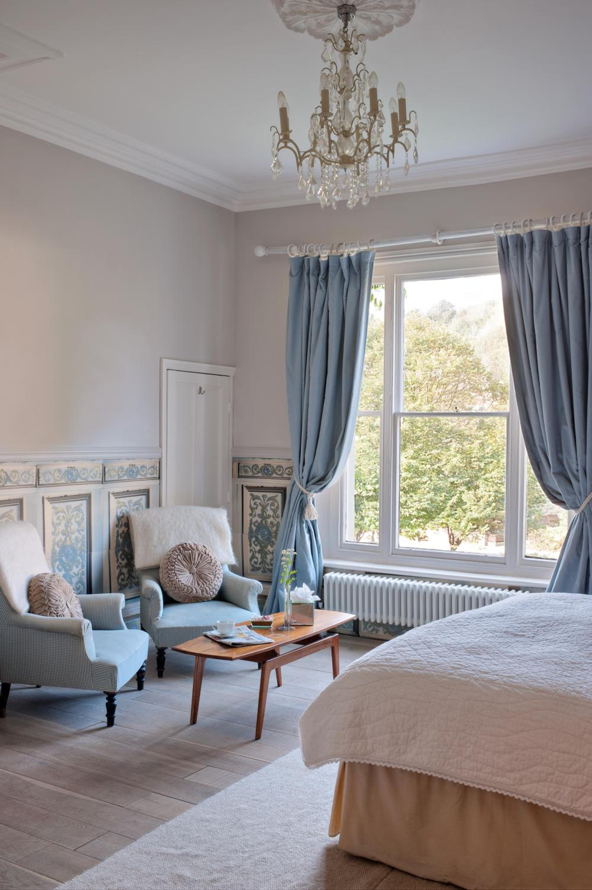 Superior King Room - Photo 4