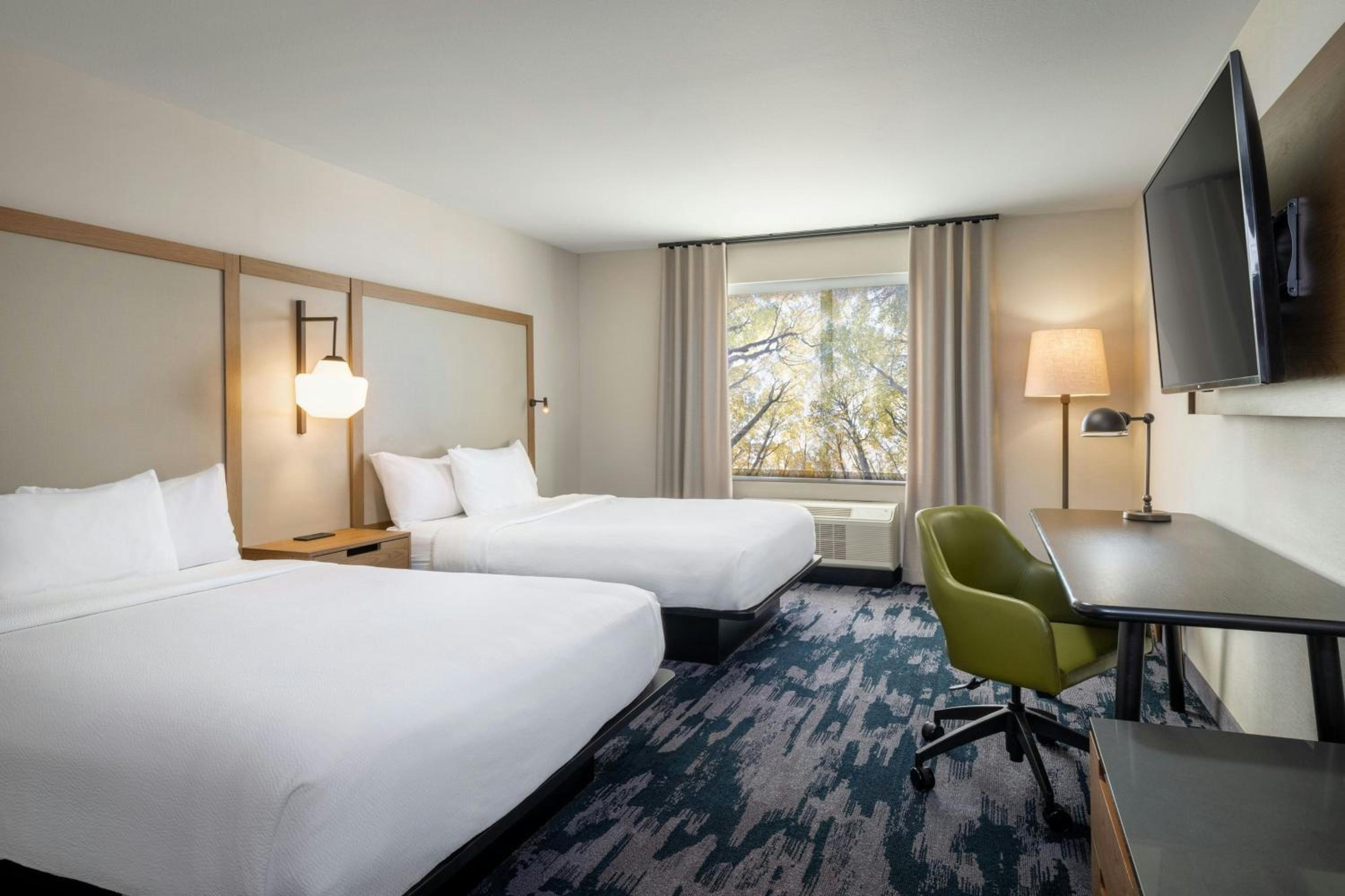 Queen Room with Two Queen Beds - Hearing Accessible - Photo 1