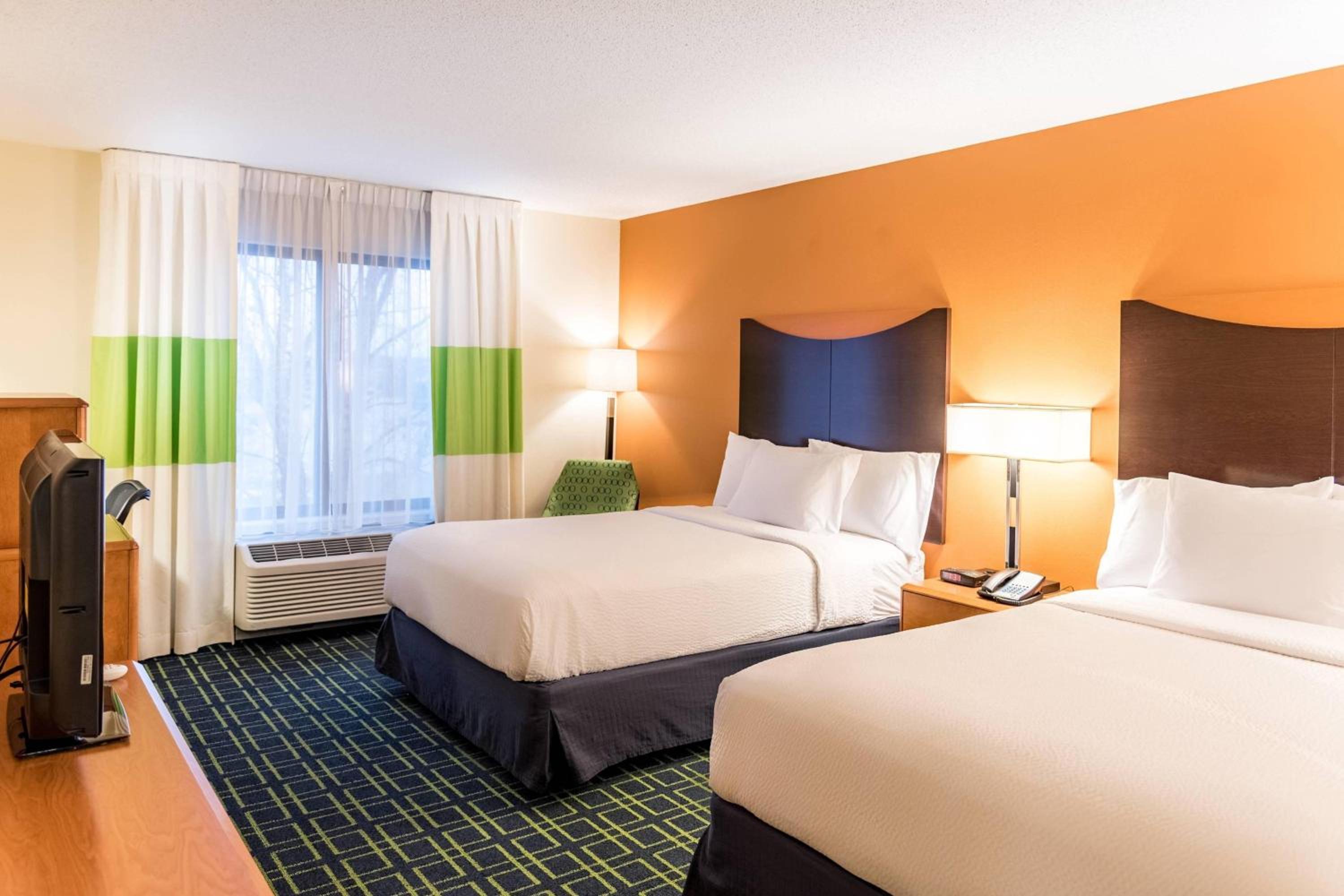 Double Room with Two Double Beds - Hearing Accessible 