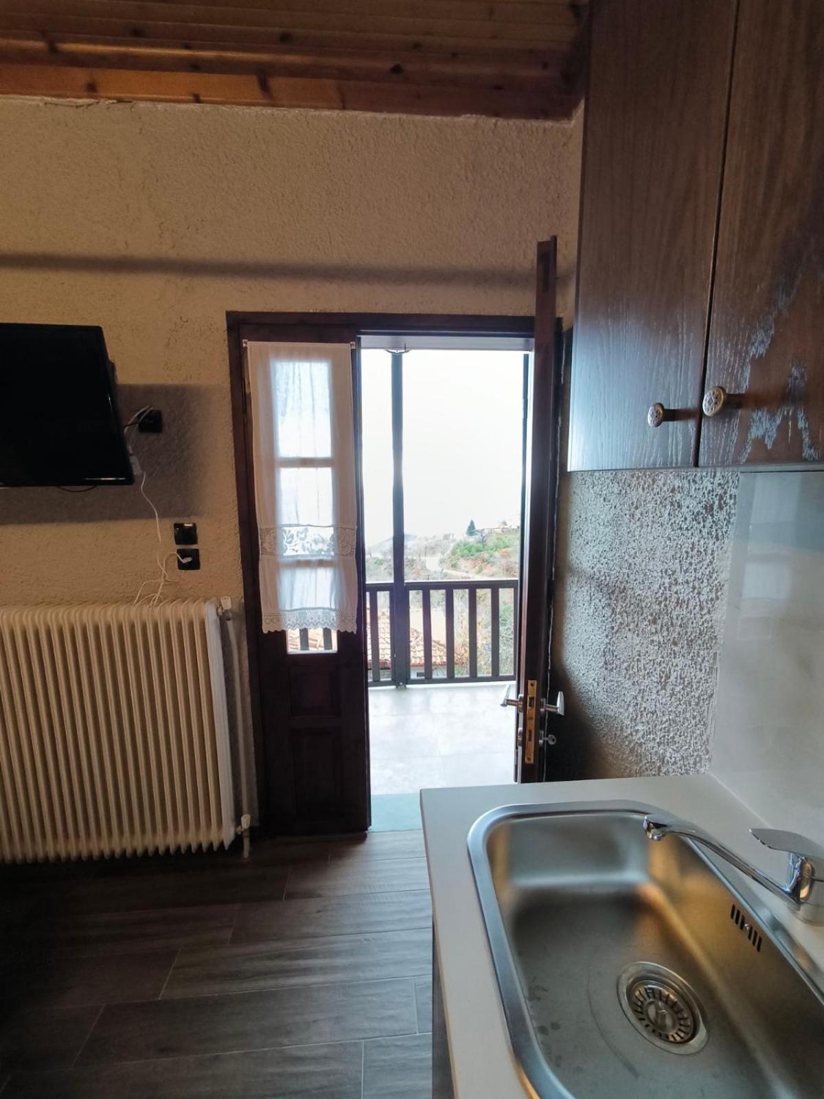 Deluxe Double Room with Balcony and Sea View