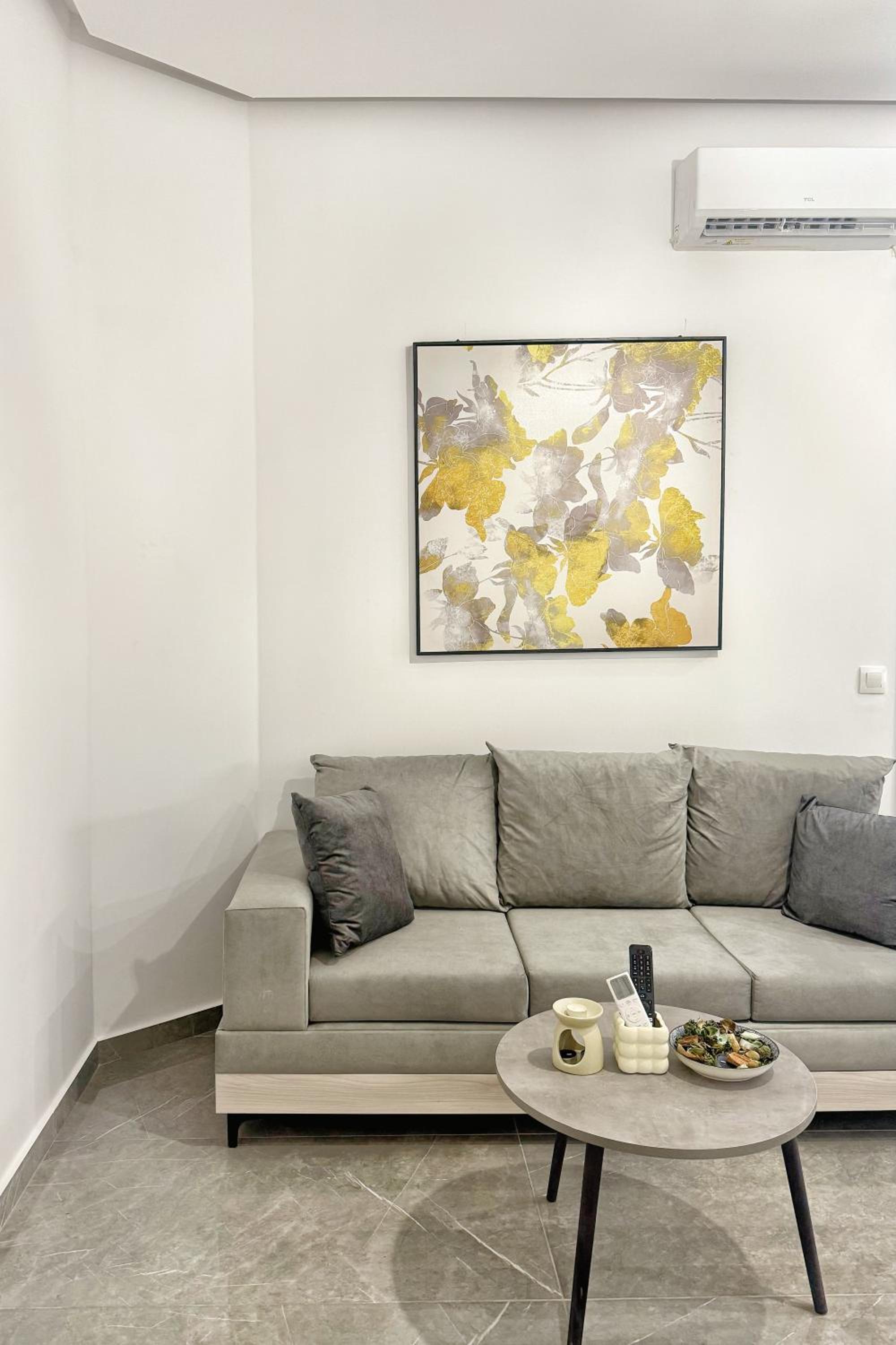 One-Bedroom Apartment with Garden