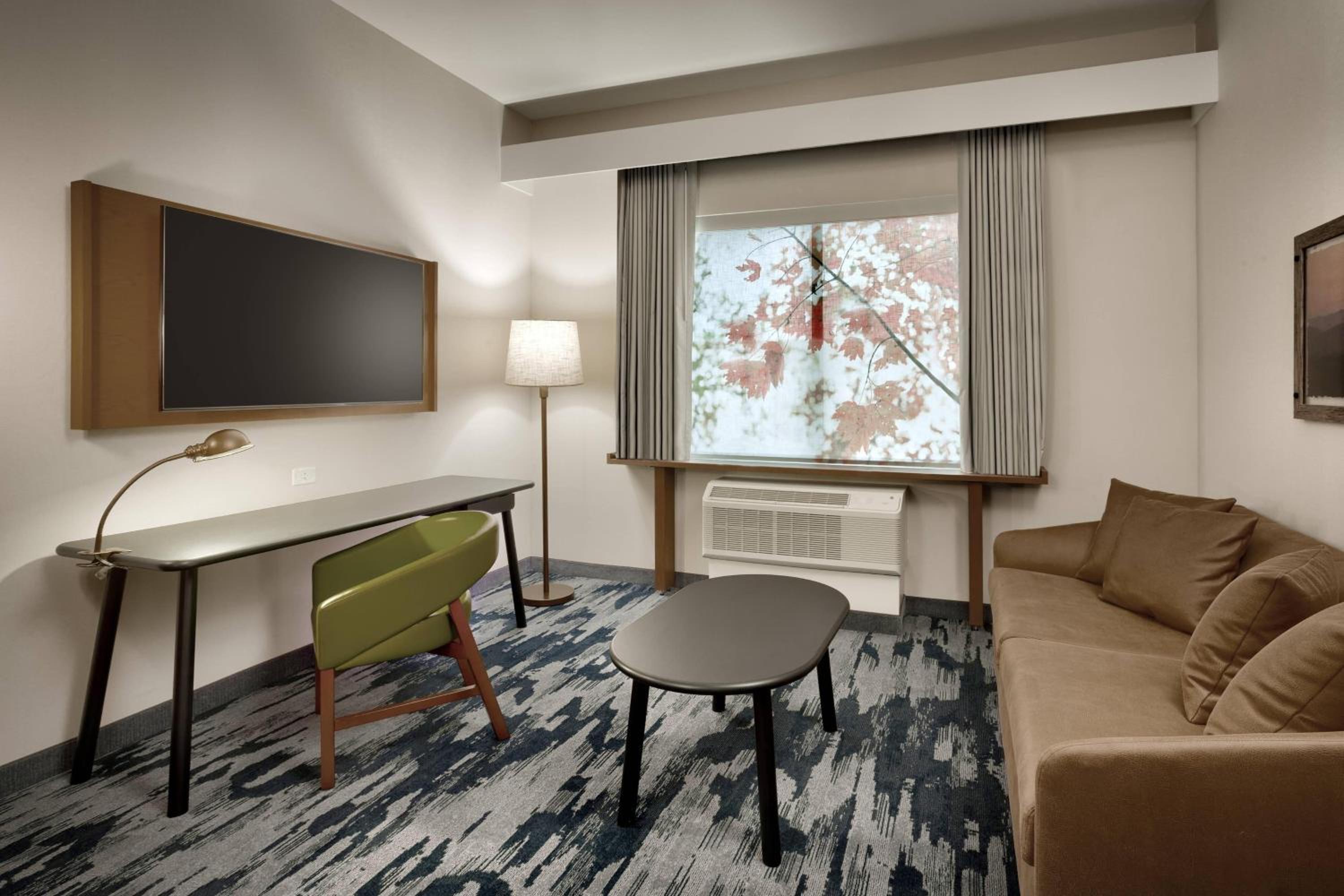 King Suite with Sofa Bed - Hearing Accessible photo 3
