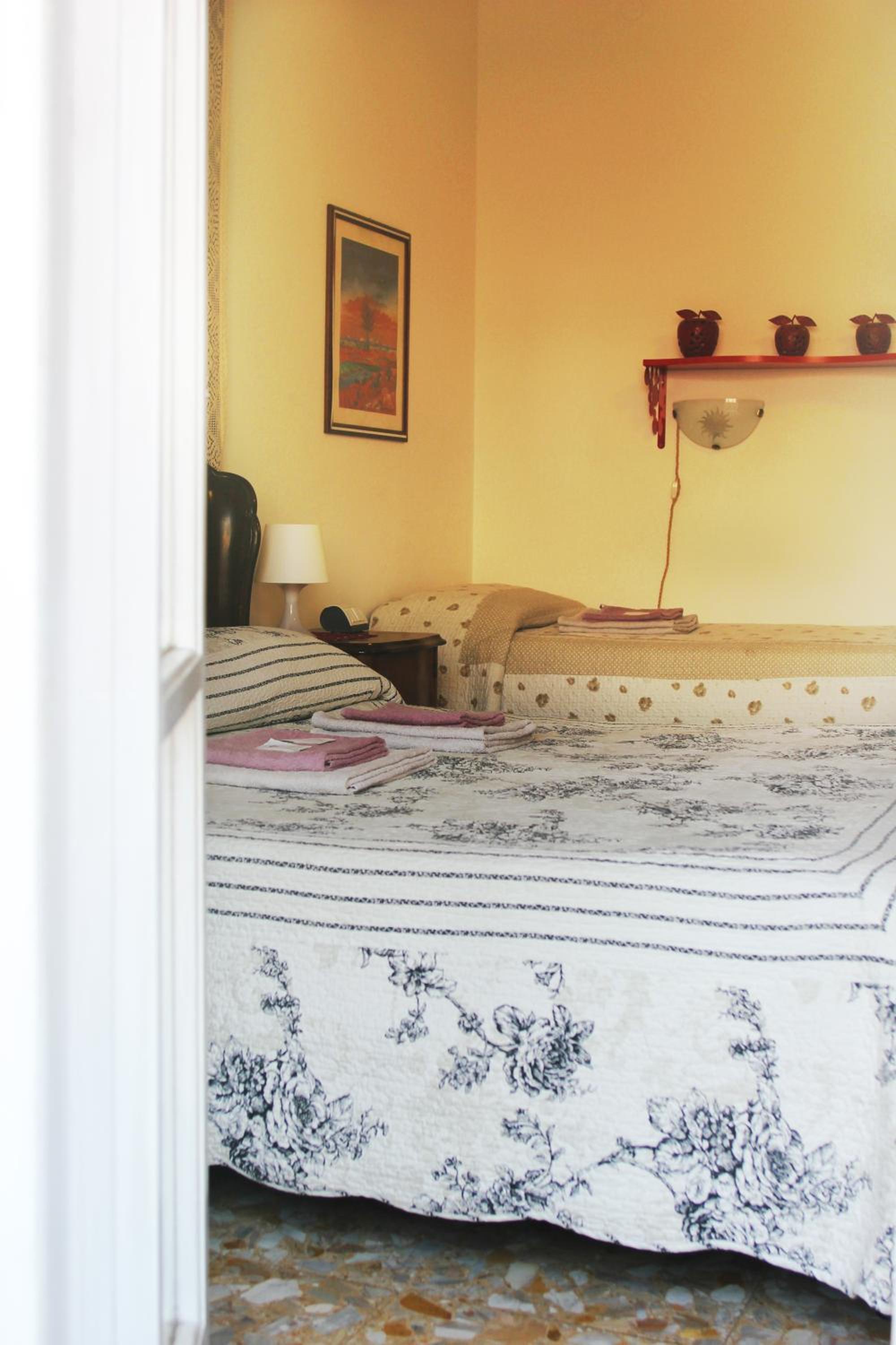 Triple Room with Shared Bathroom