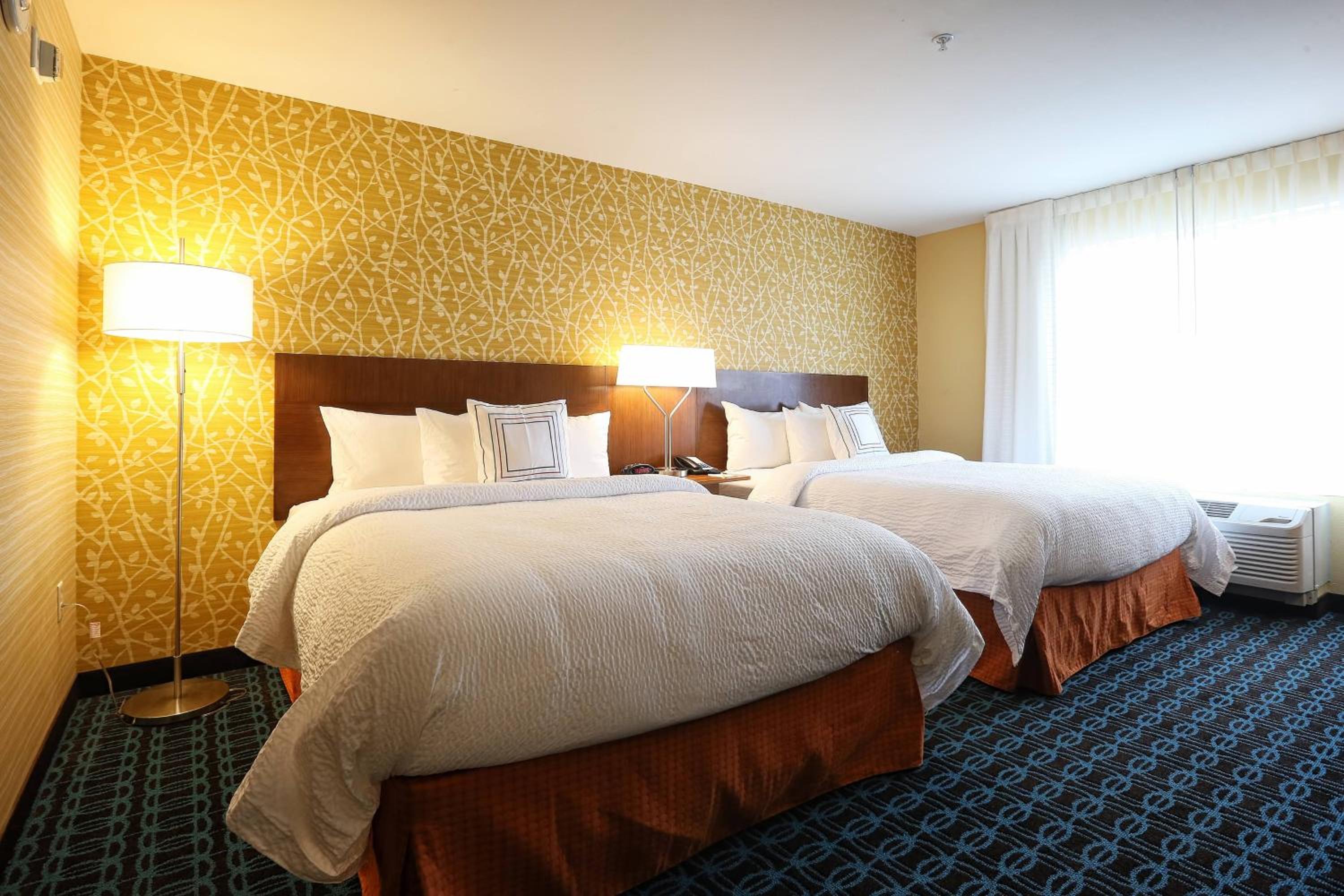 Queen Room with Two Queen Beds - Hearing Accessible photo 2