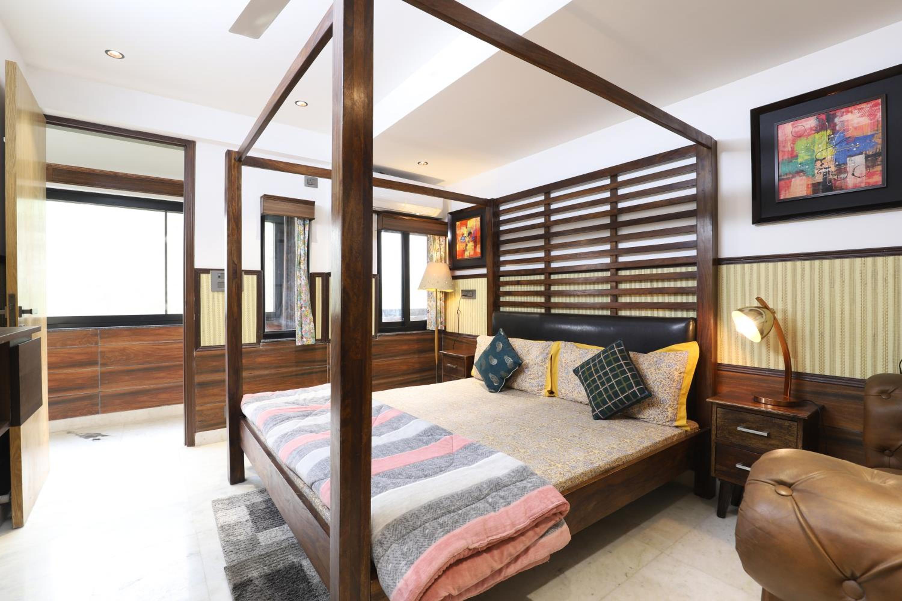 Standard King Room photo 2