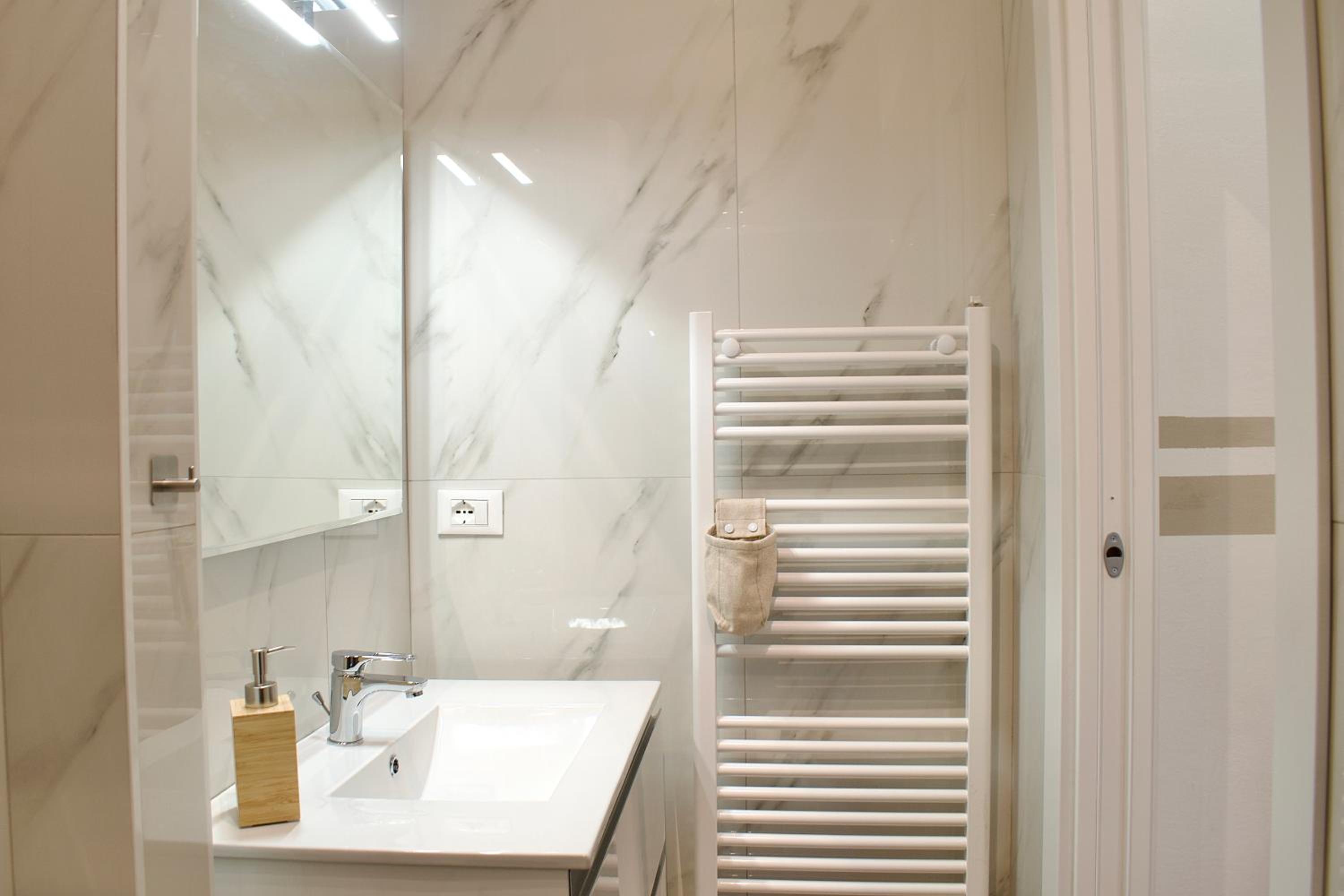 Quadruple Room with Private Bathroom