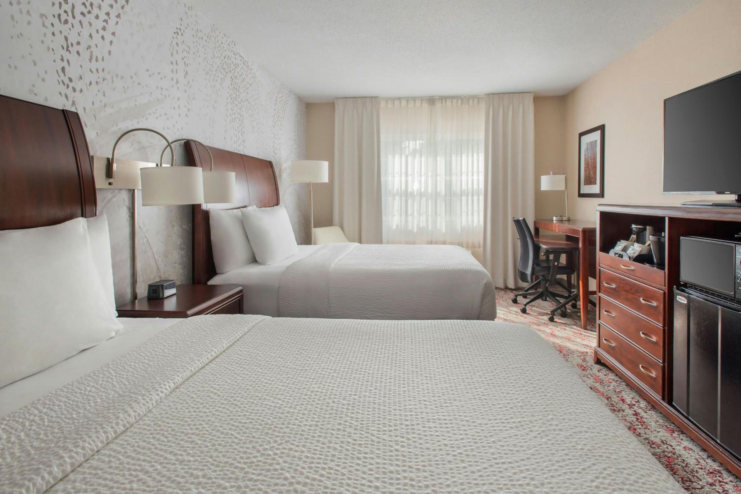 Queen Room with Two Queen Beds - Photo 1
