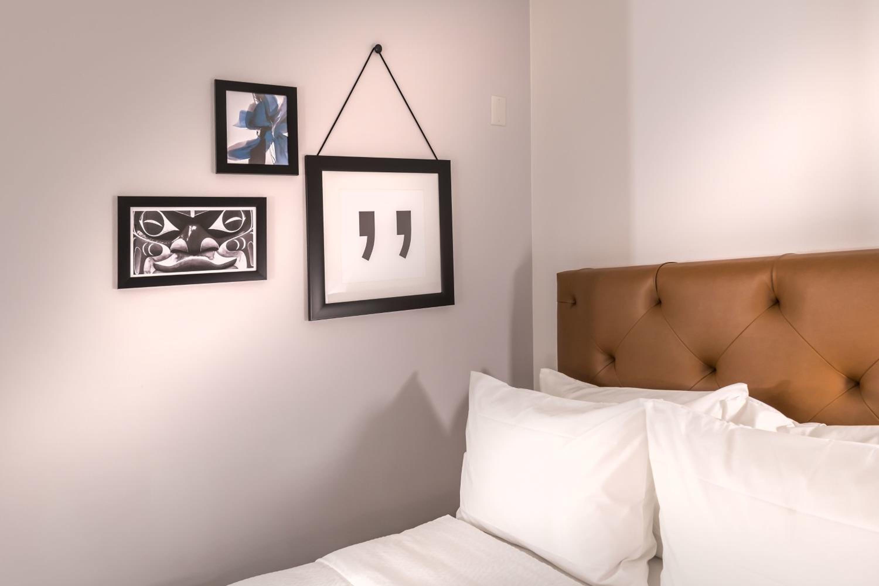 One-Bedroom Queen Suite - Hearing Accessible photo 1