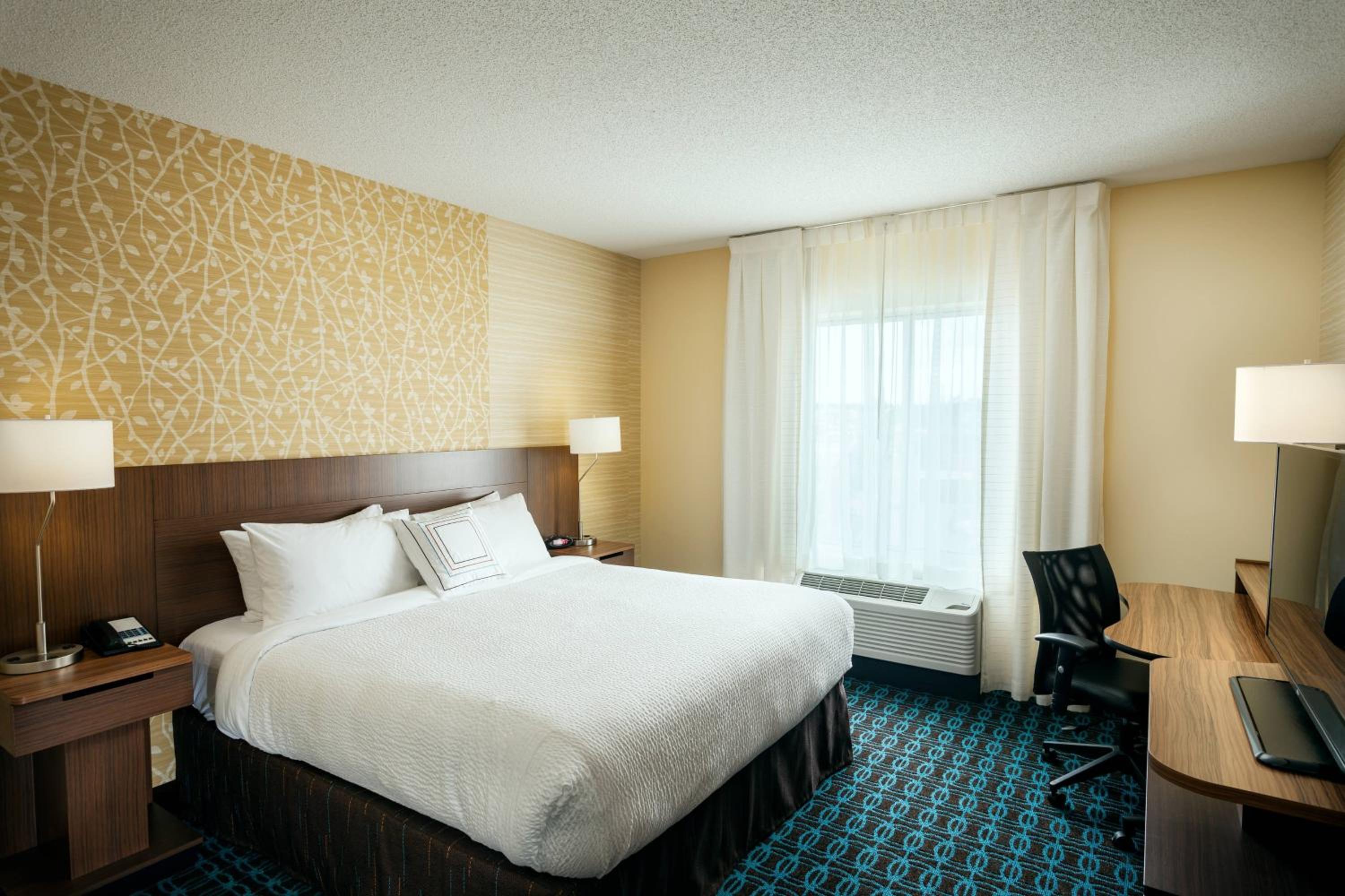 King Room with Roll-in Shower - Mobility and Hearing Accessible photo 1
