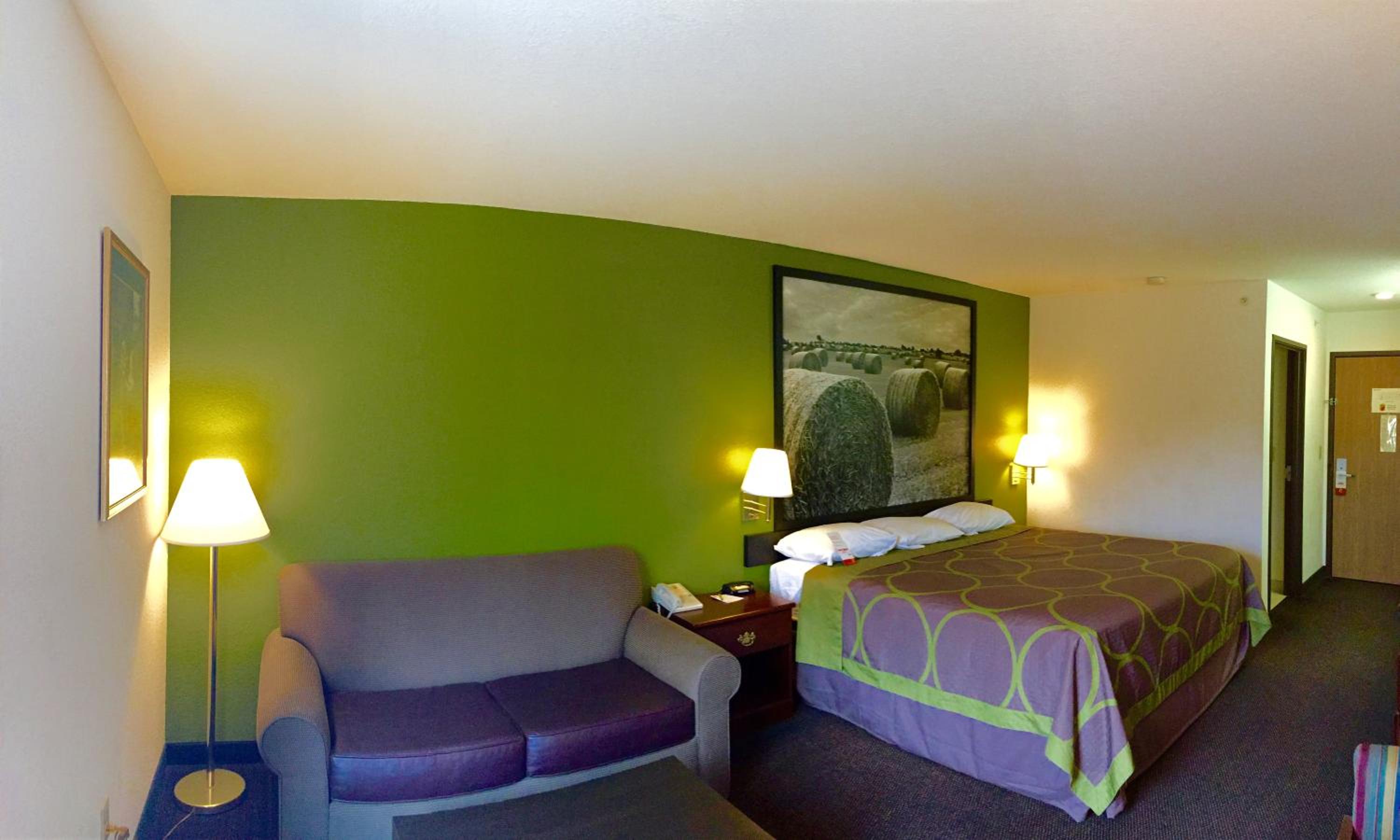 King Room - Non-Smoking - Photo 3