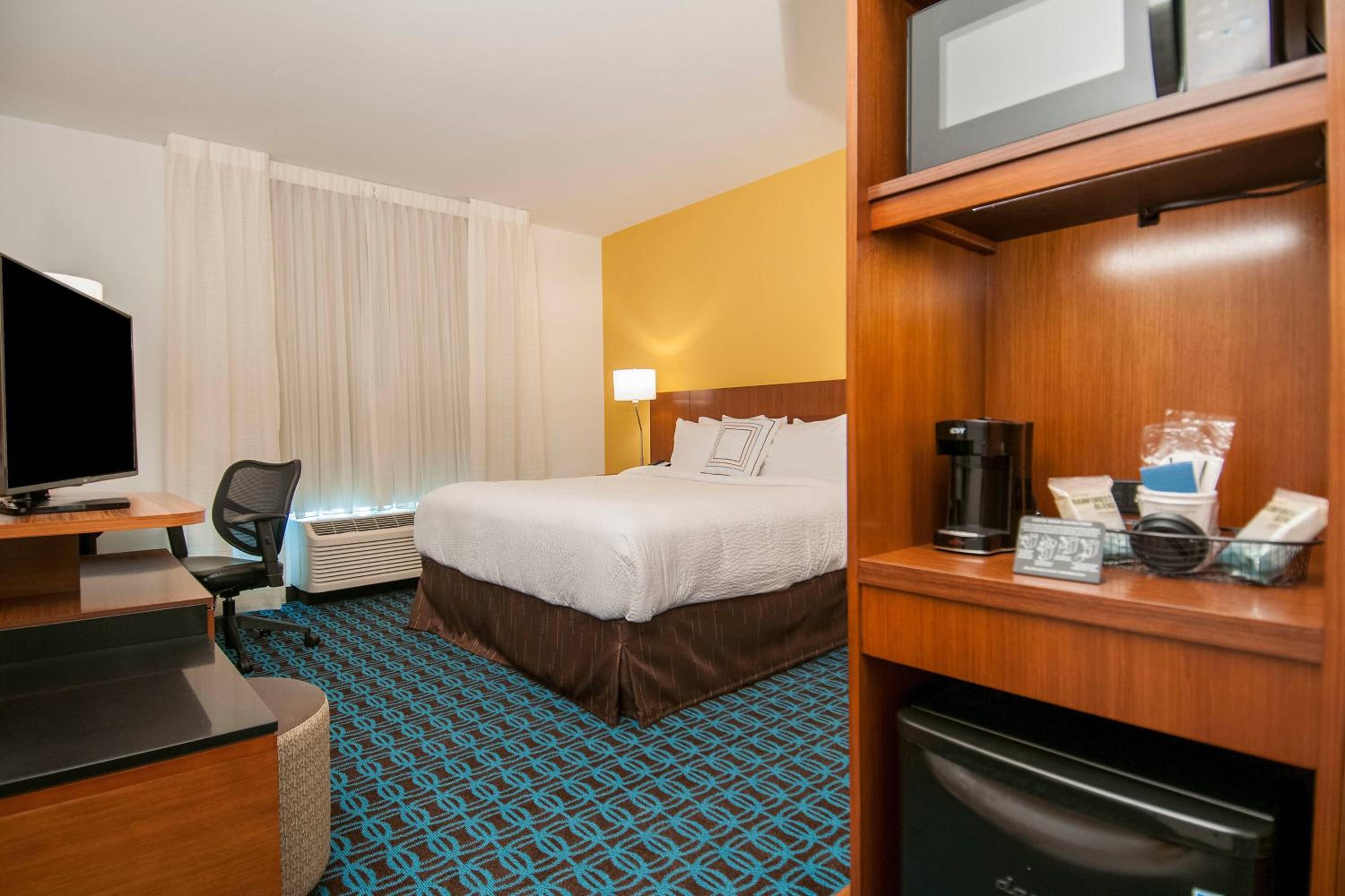 King Room - Hearing Accessible - Photo 1