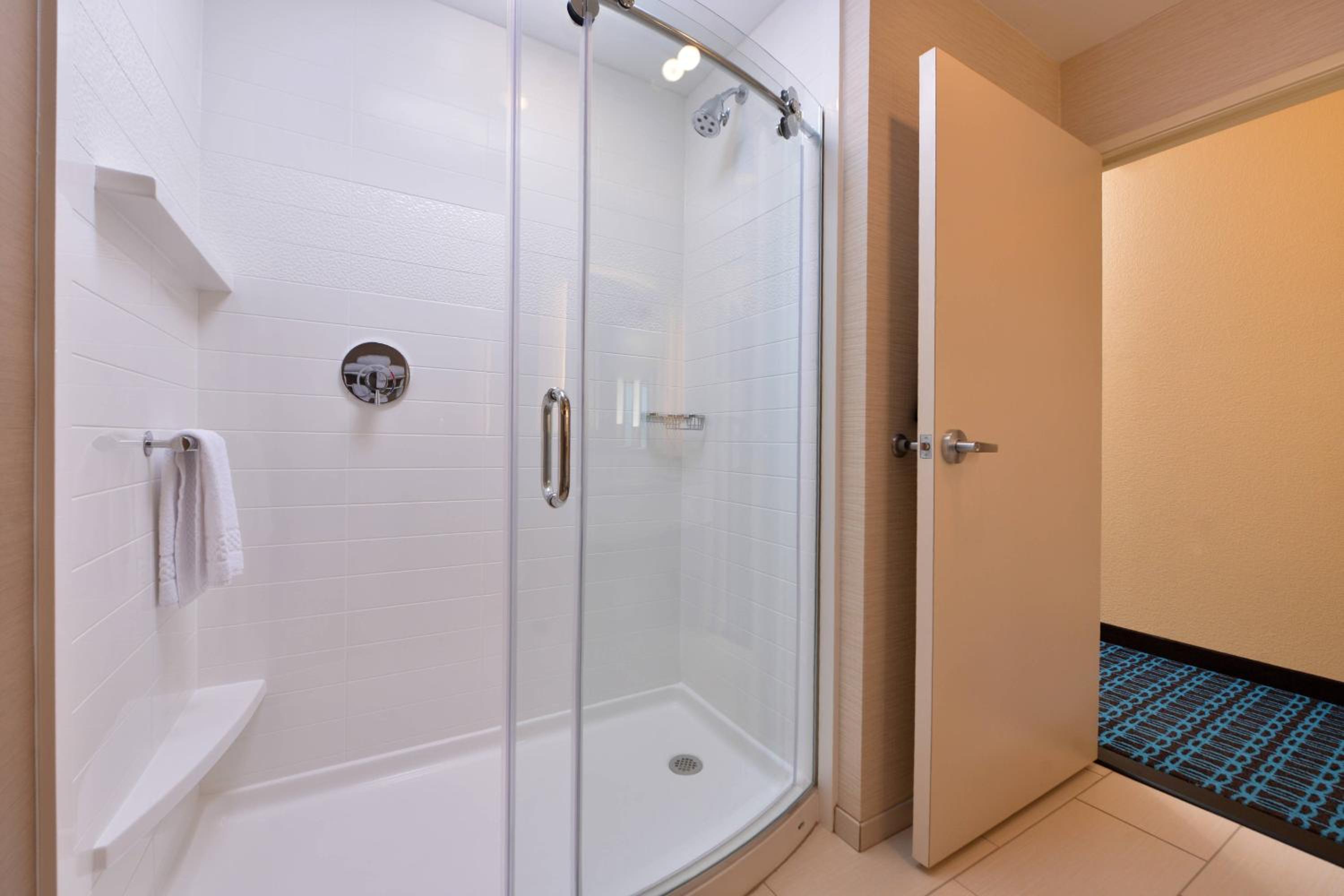 King Suite with Sofa Bed - Hearing Accessible