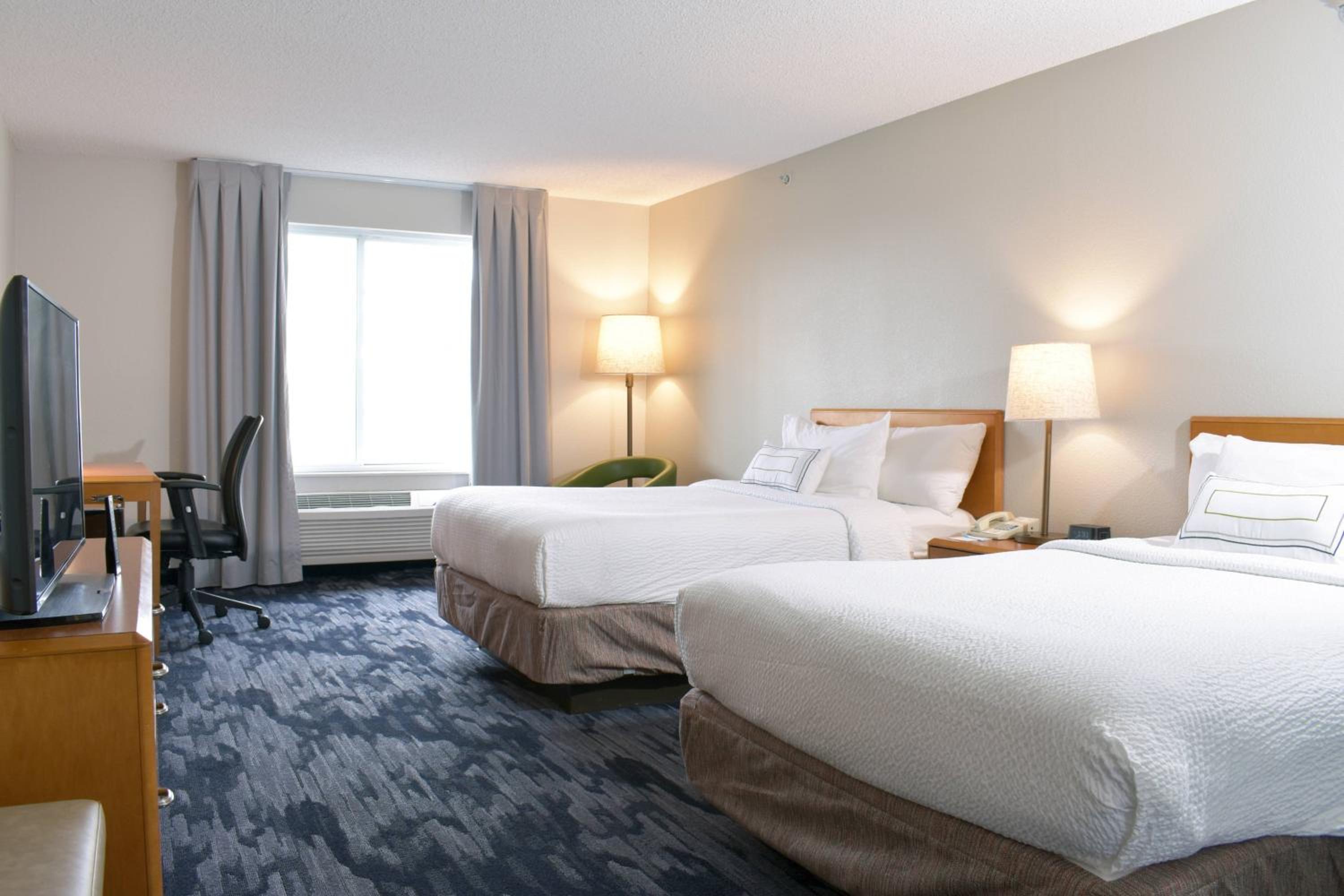 Double Room with Two Double Beds - Photo 3