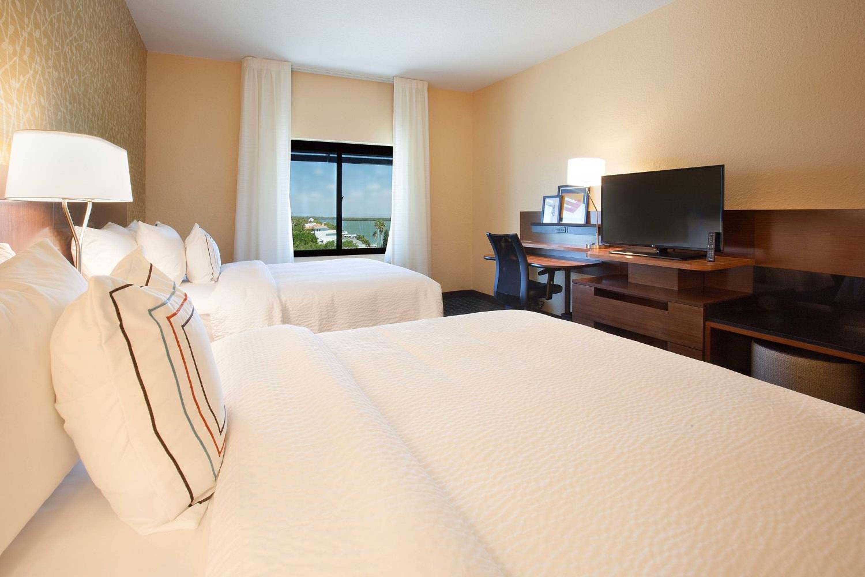 Queen Room with Two Queen Beds, Water View and Bathtub - Mobility Access/Hearing Accessible photo 1