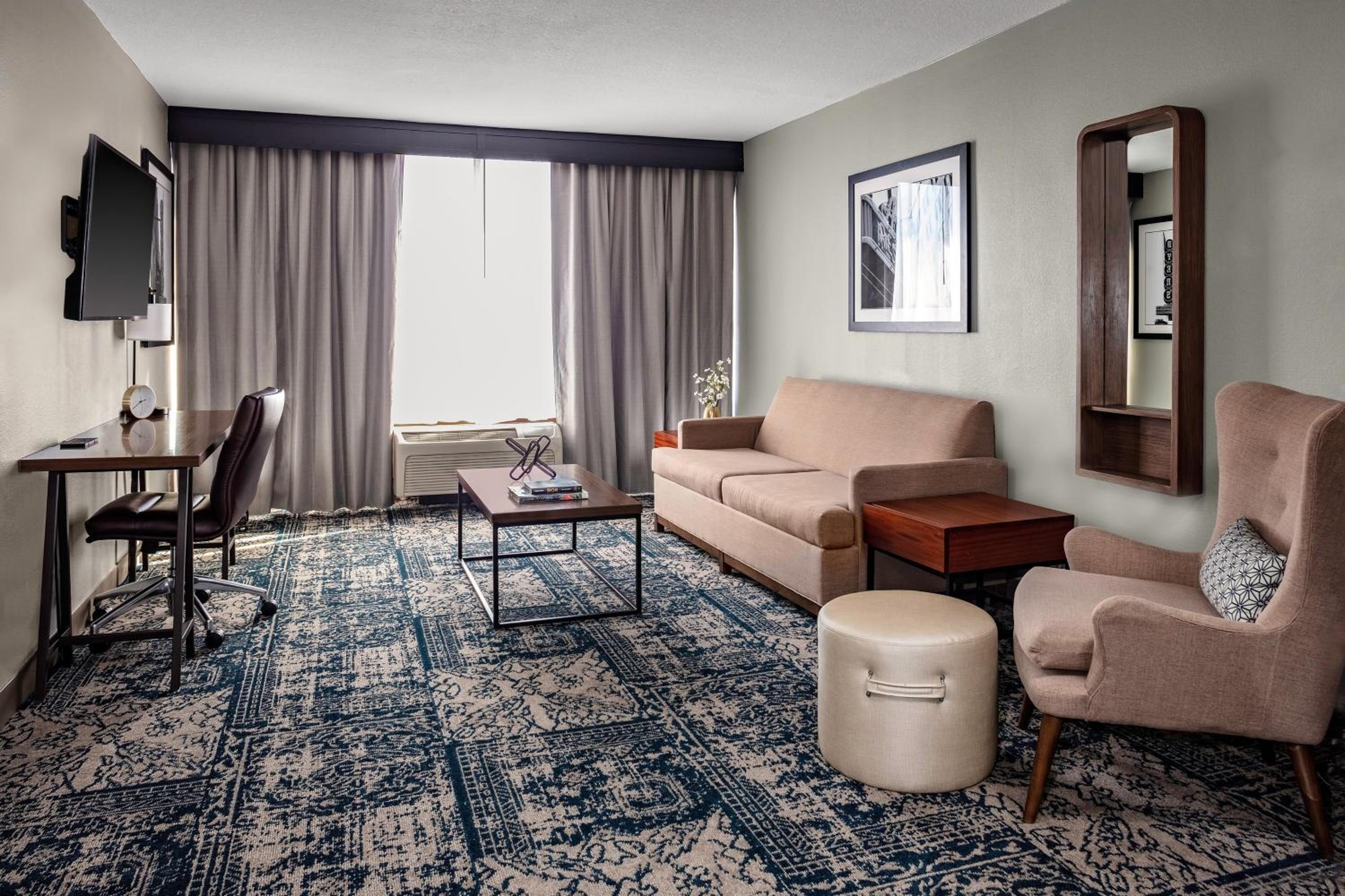 King Suite with Sofa Bed - Photo 3