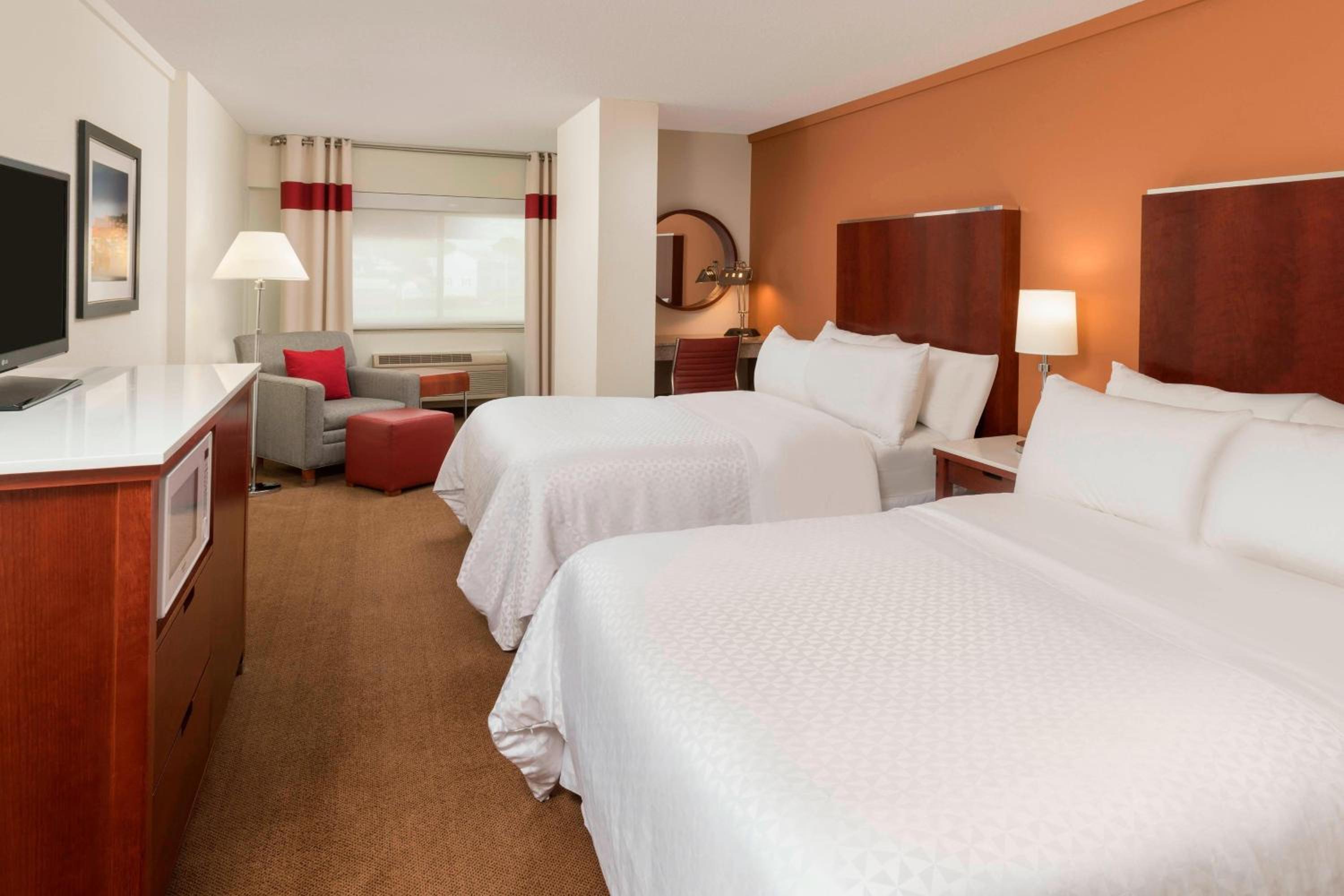 Double Room with Two Double Beds and Roll-in Shower - Mobility Accessible photo 1