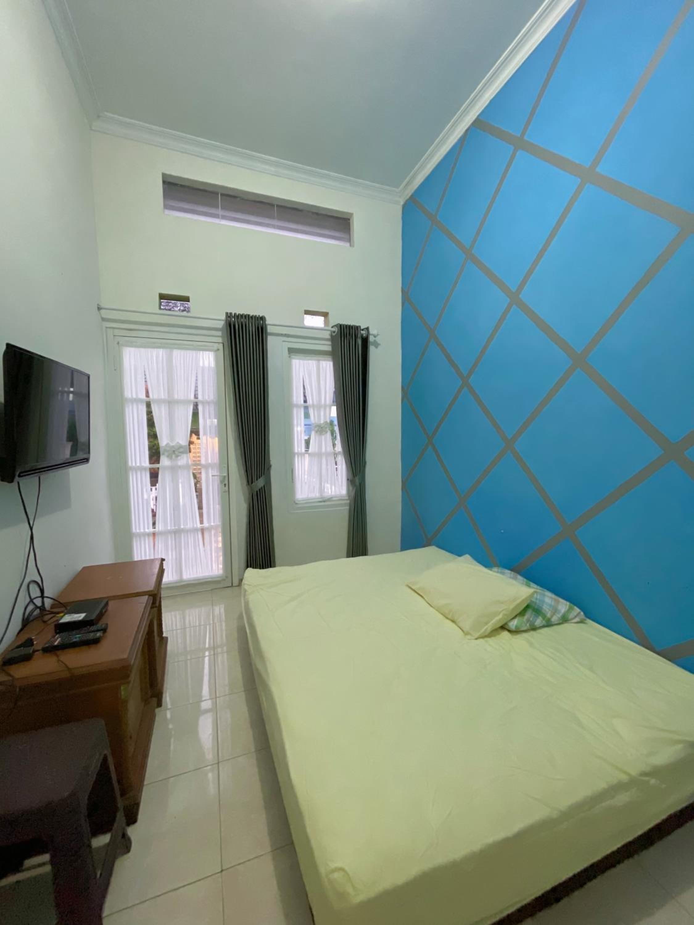Double Room with Private Bathroom photo 2