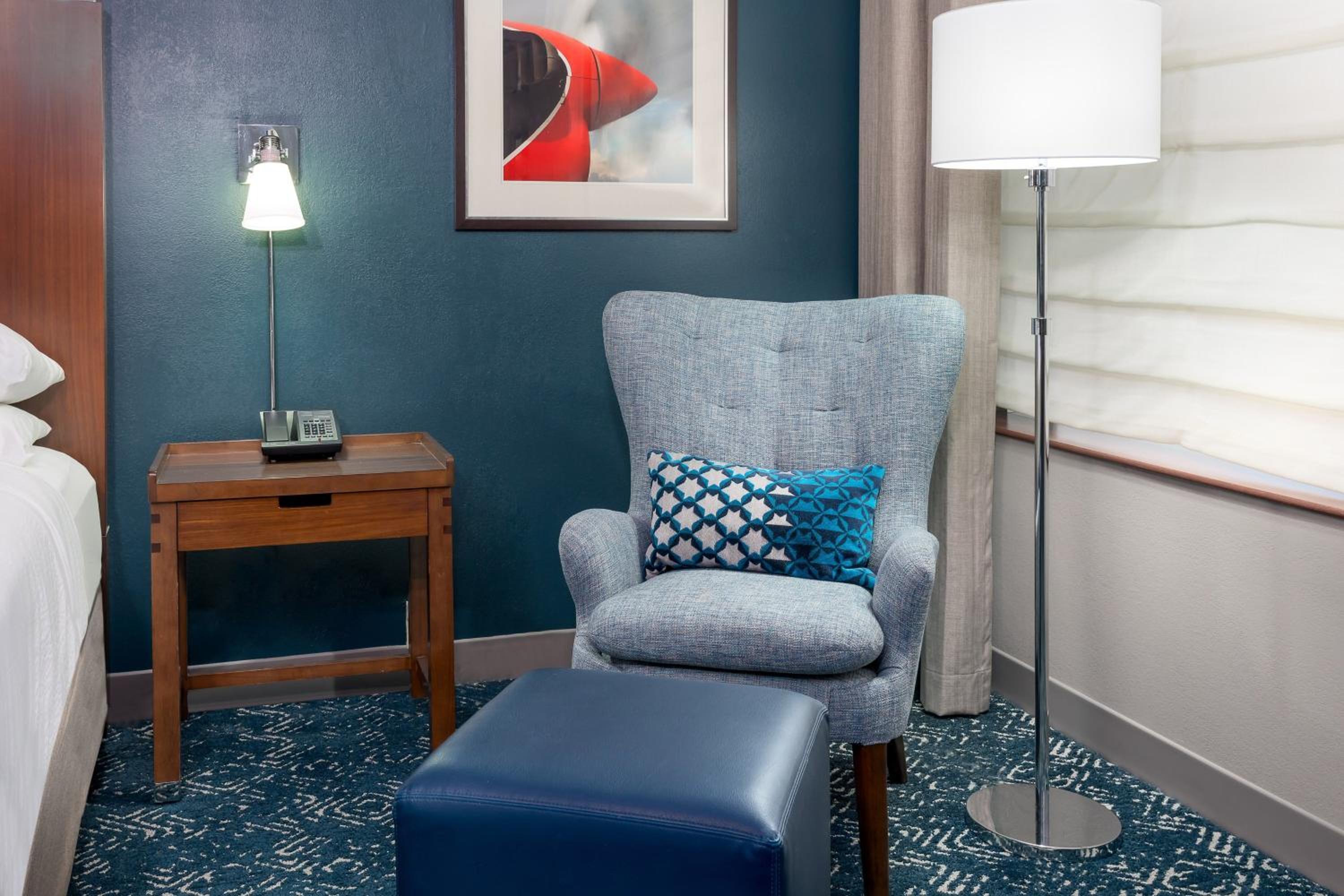 King Room with Tub - Mobility/Hearing Accessible photo 2