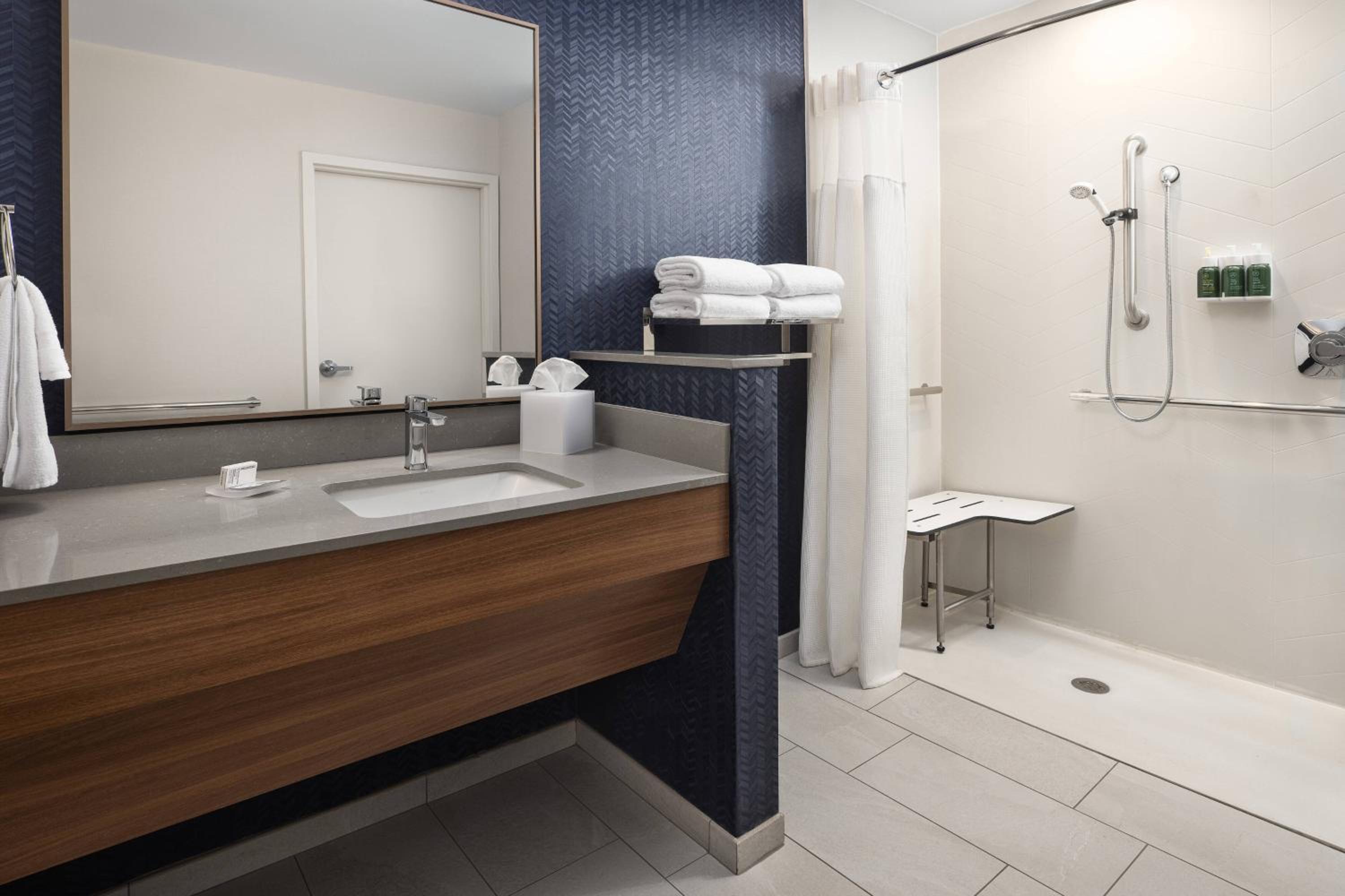 King Room - Hearing Accessible