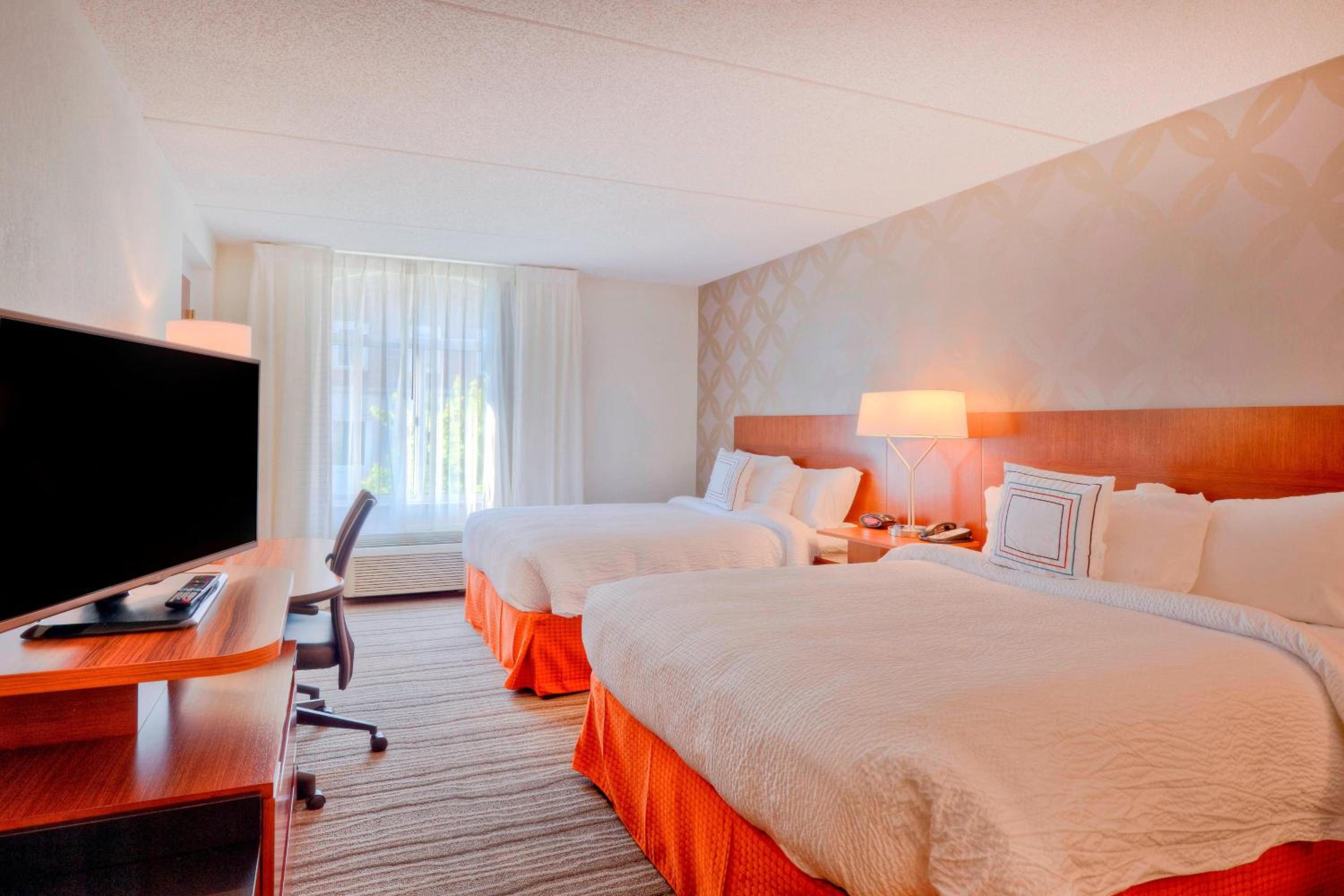 Queen Room with Two Queen Beds - Hearing Accessible - Photo 1