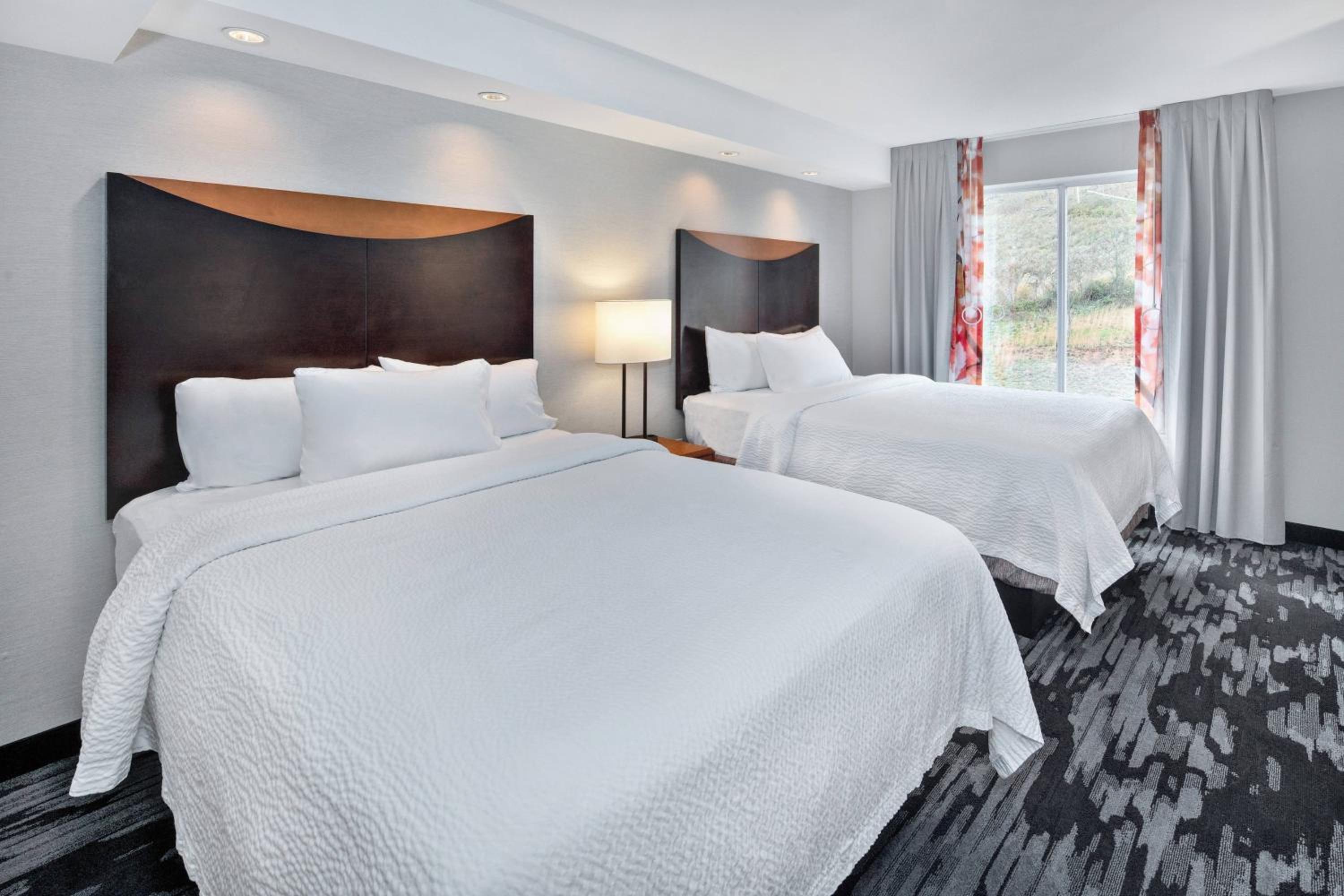 Queen Room with Two Queen Beds - Hearing Accessible - Photo 1