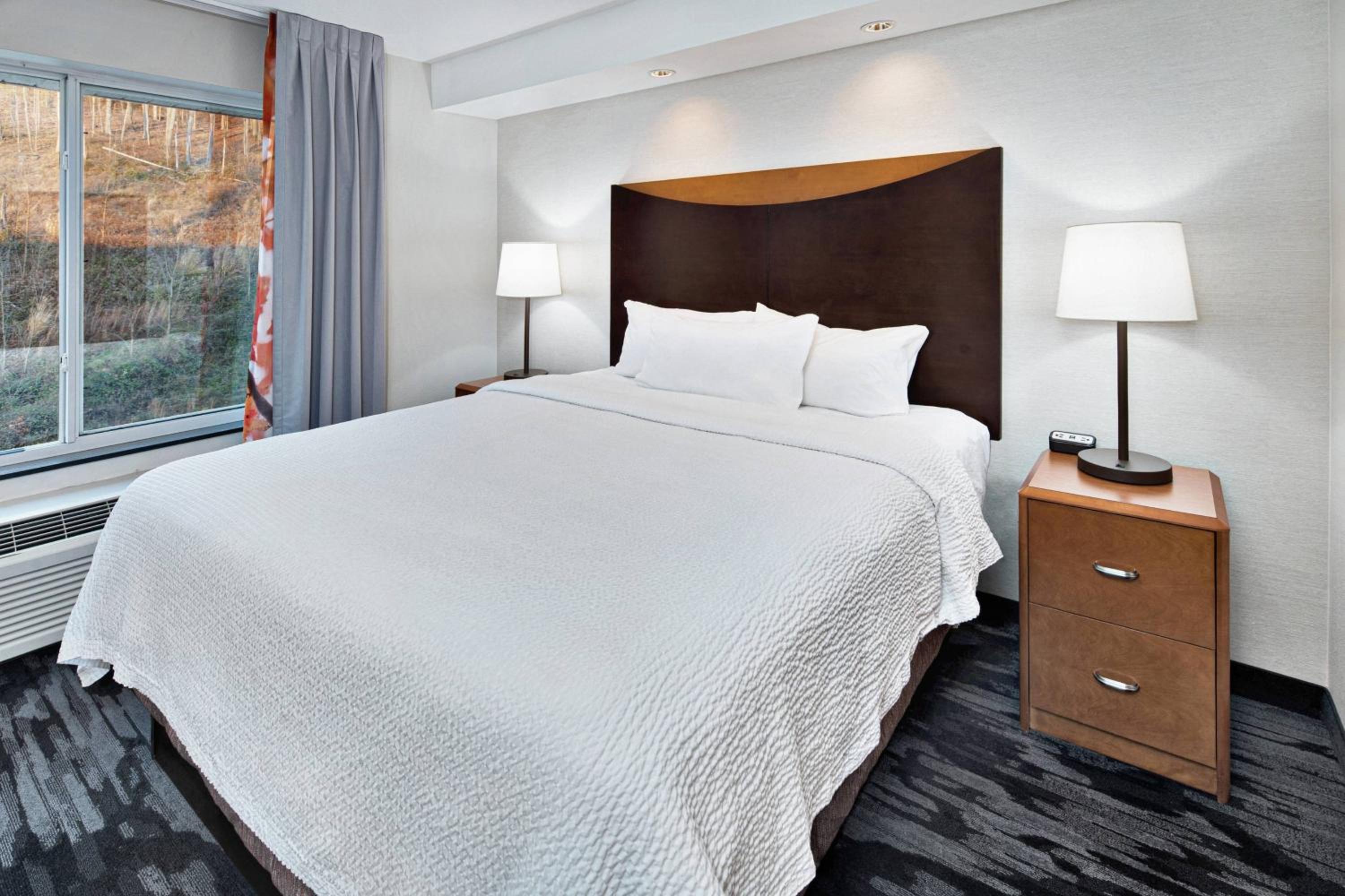 King Room - Hearing Accessible - Photo 1
