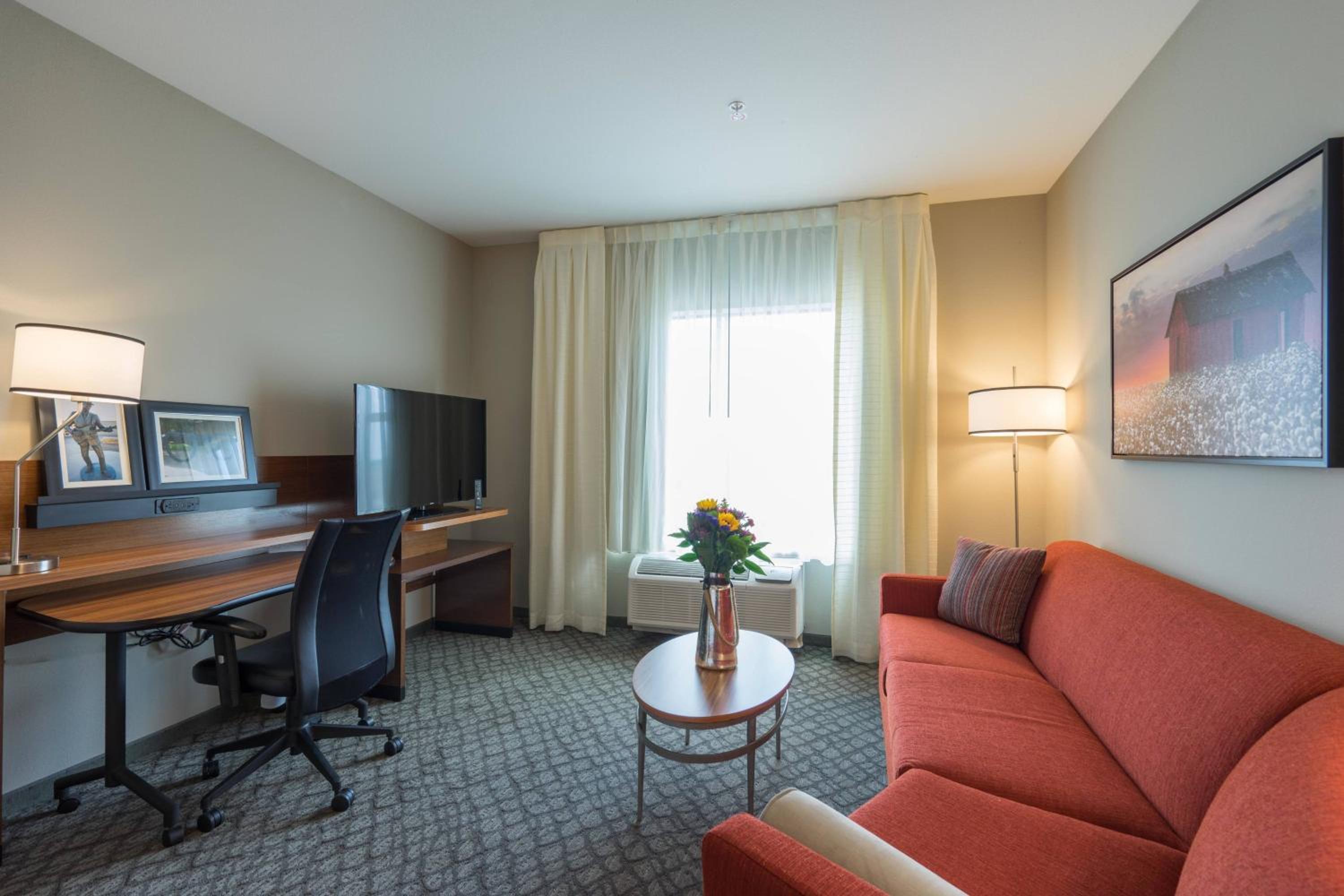 King Suite with Sofa Bed - Hearing Accessible
