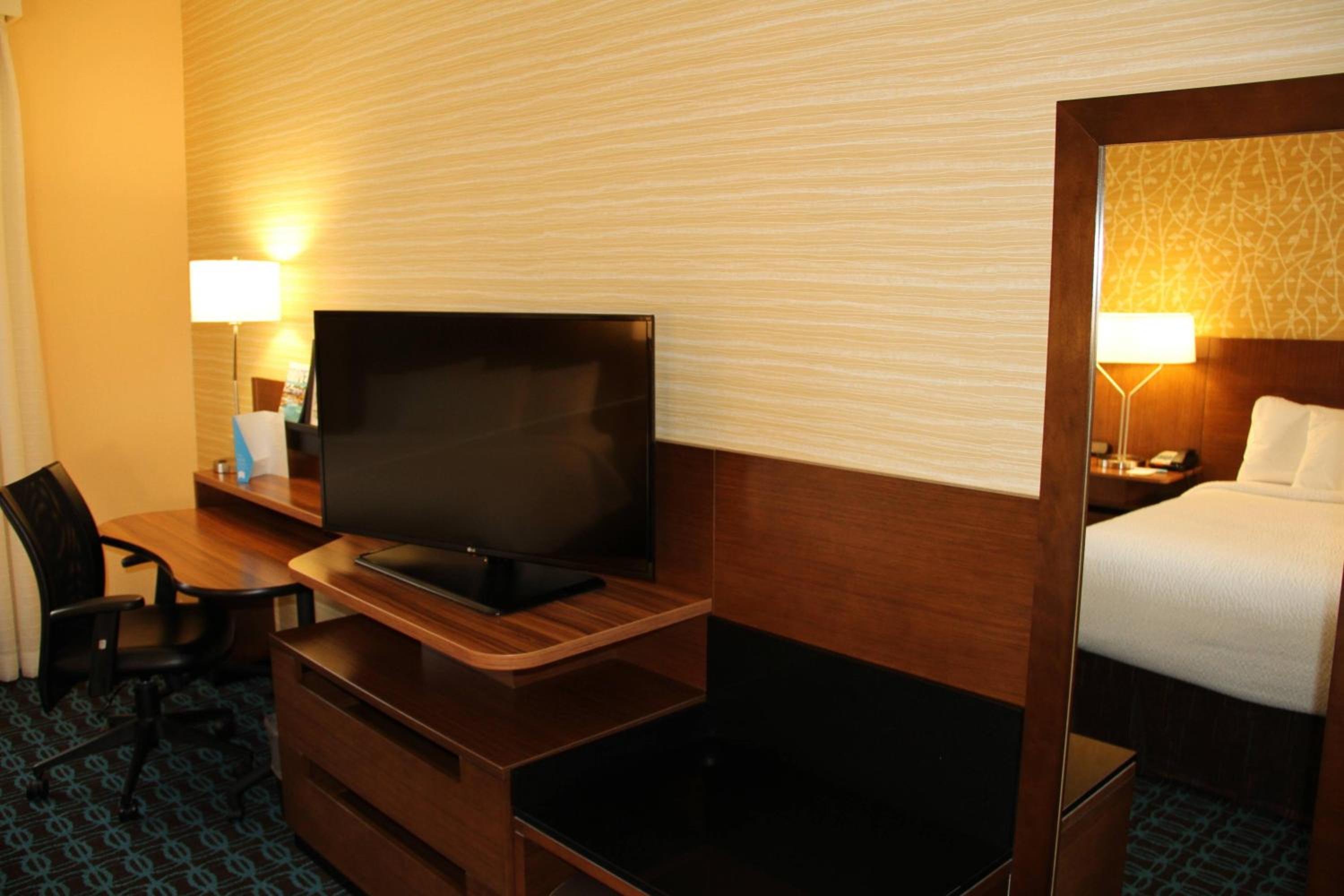 Guest Room with Two Queen Beds