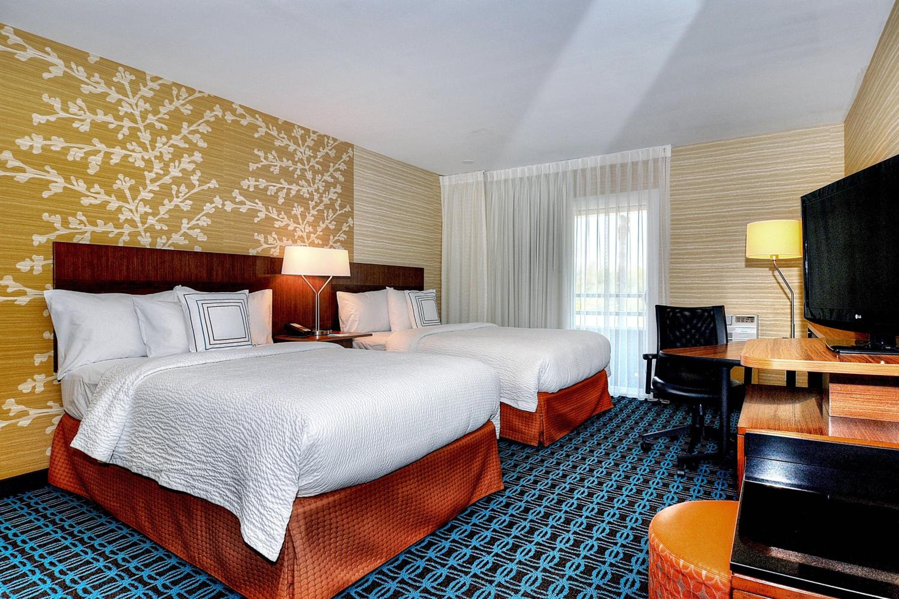 Double Room with Two Double Beds - Hearing Accessible  - Photo 2