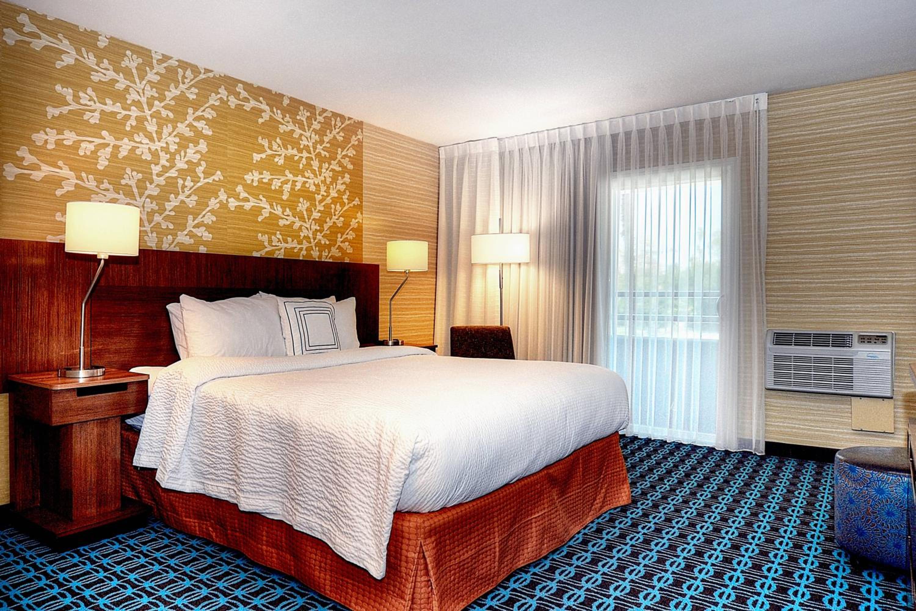 King Room with Roll-in Shower - Mobility and Hearing Accessible photo 1