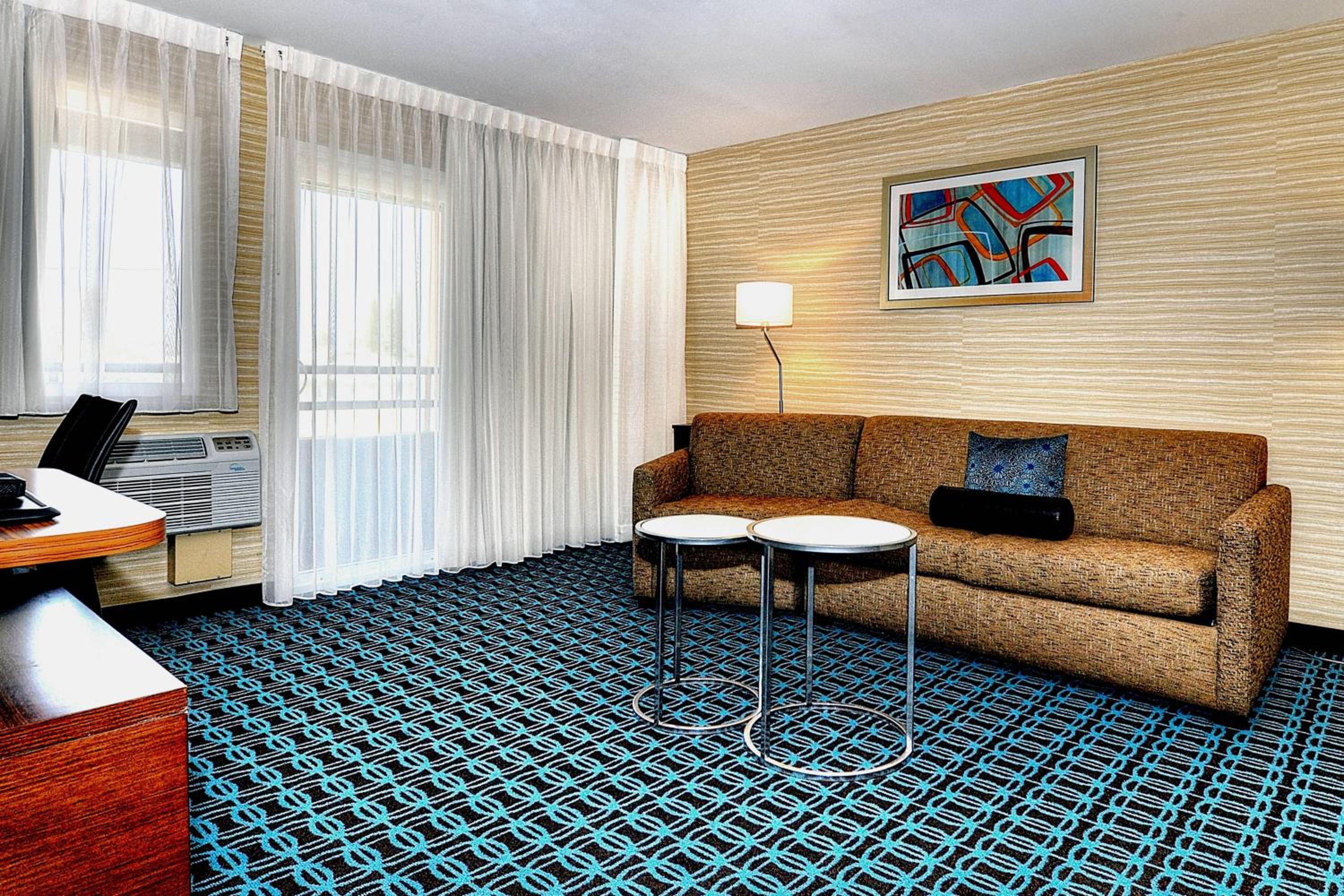 One-Bedroom Double Suite with Sofa Bed and Balcony - Hearing Accessible - Photo 1