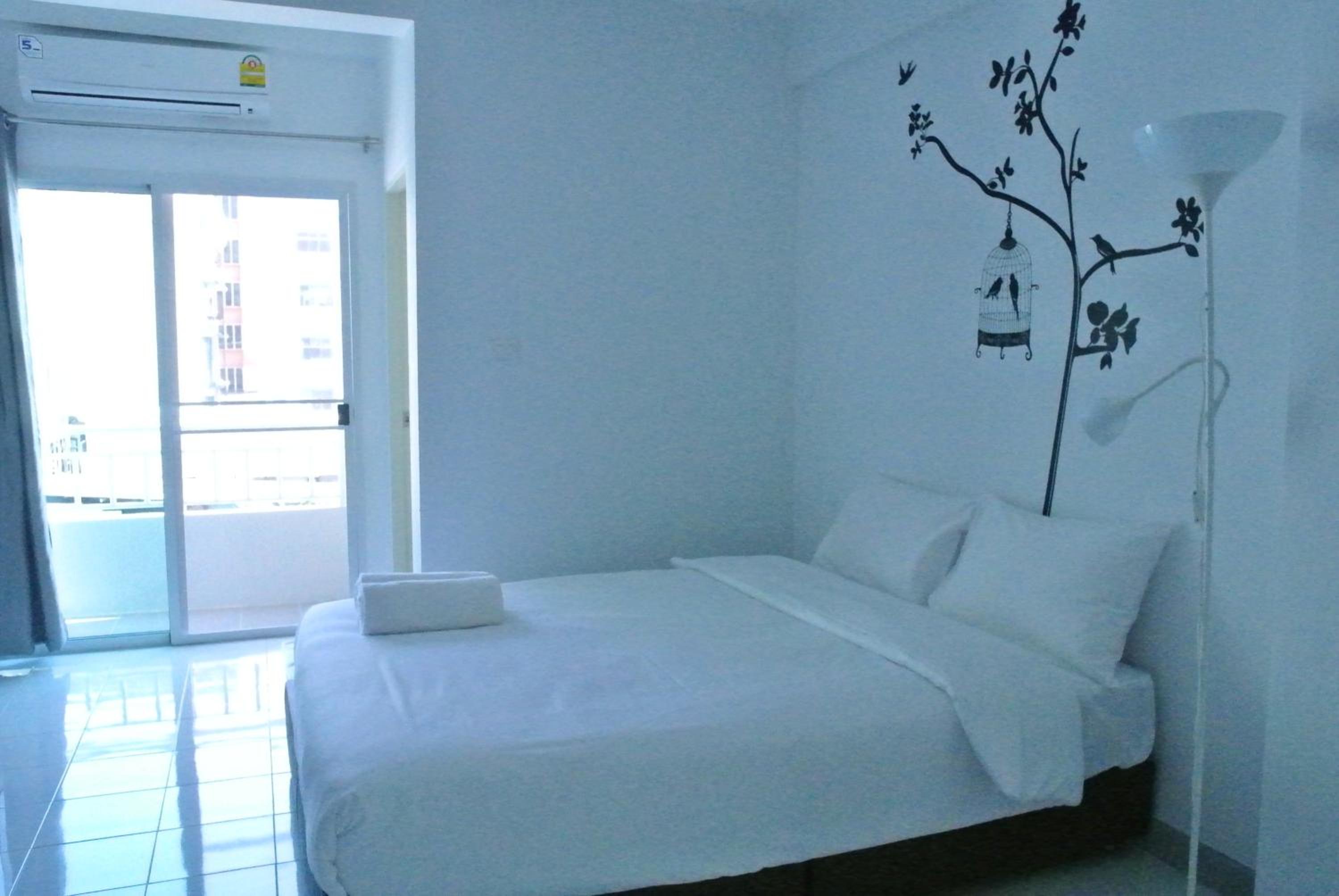 Double Room with Balcony - Photo 7