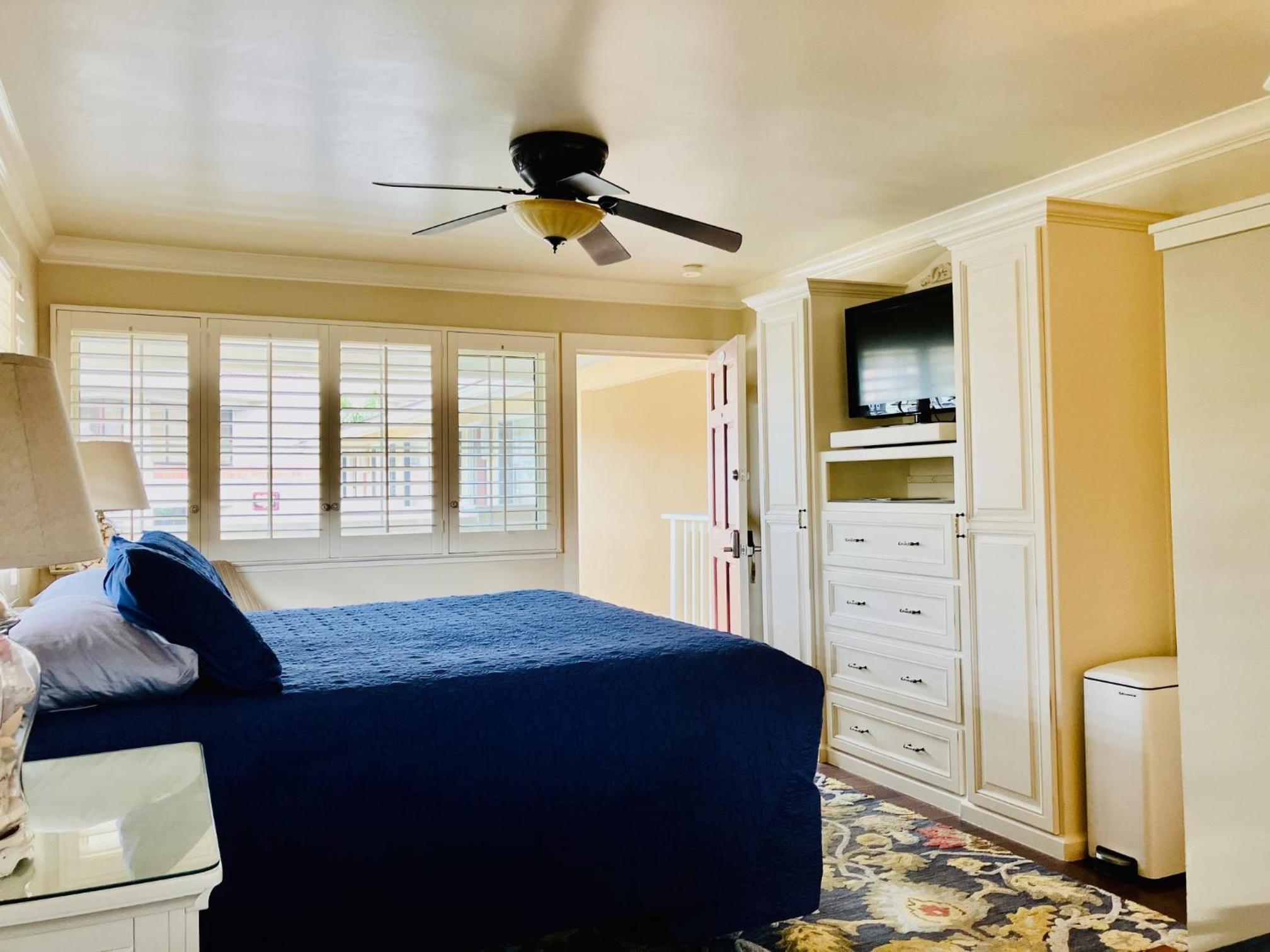 Single Room With Bathroom photo 2