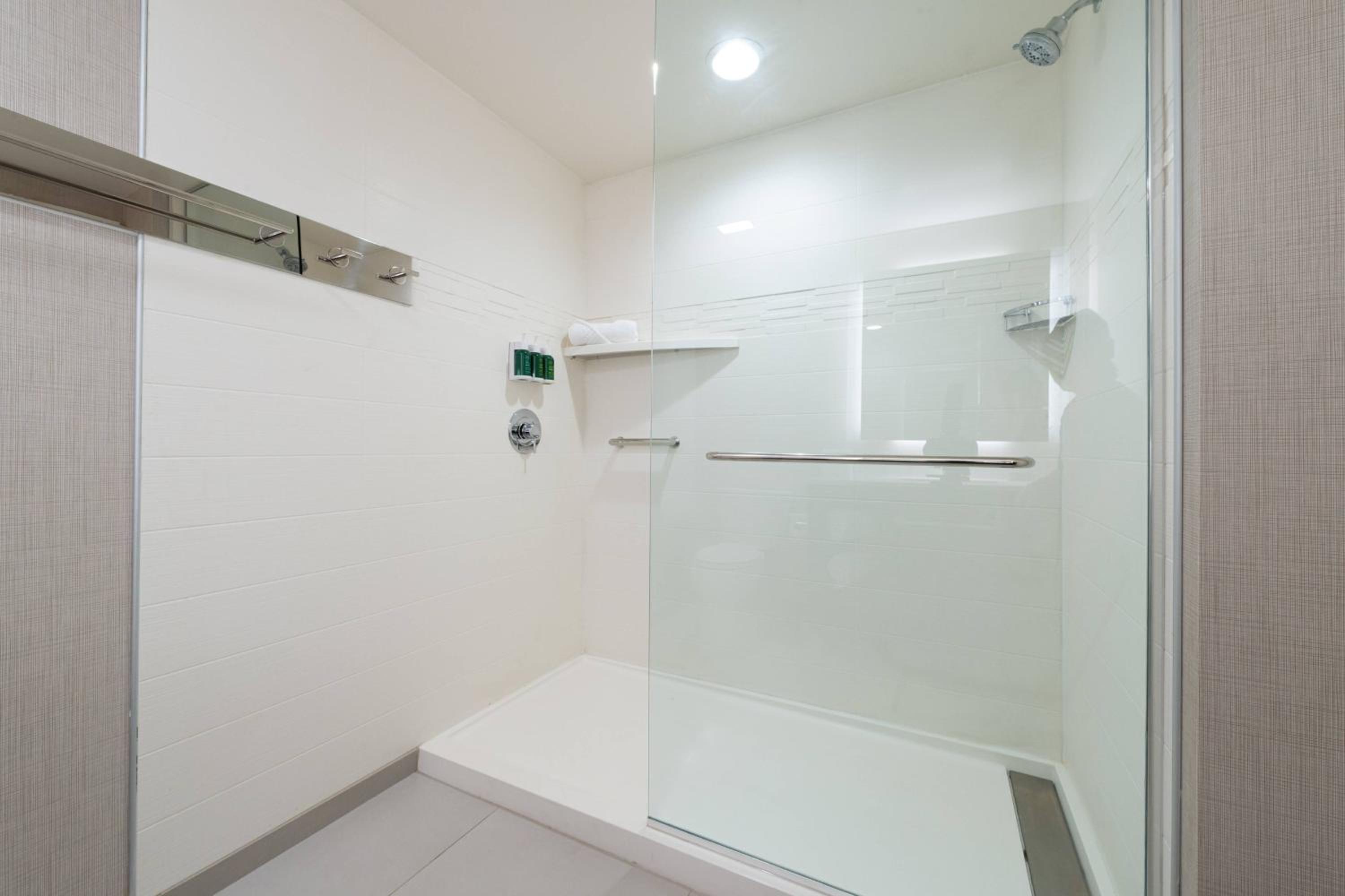 One-Bedroom Suite with Two Queen Beds with Sofa Bed and Roll-In Shower - Mobility Accessible