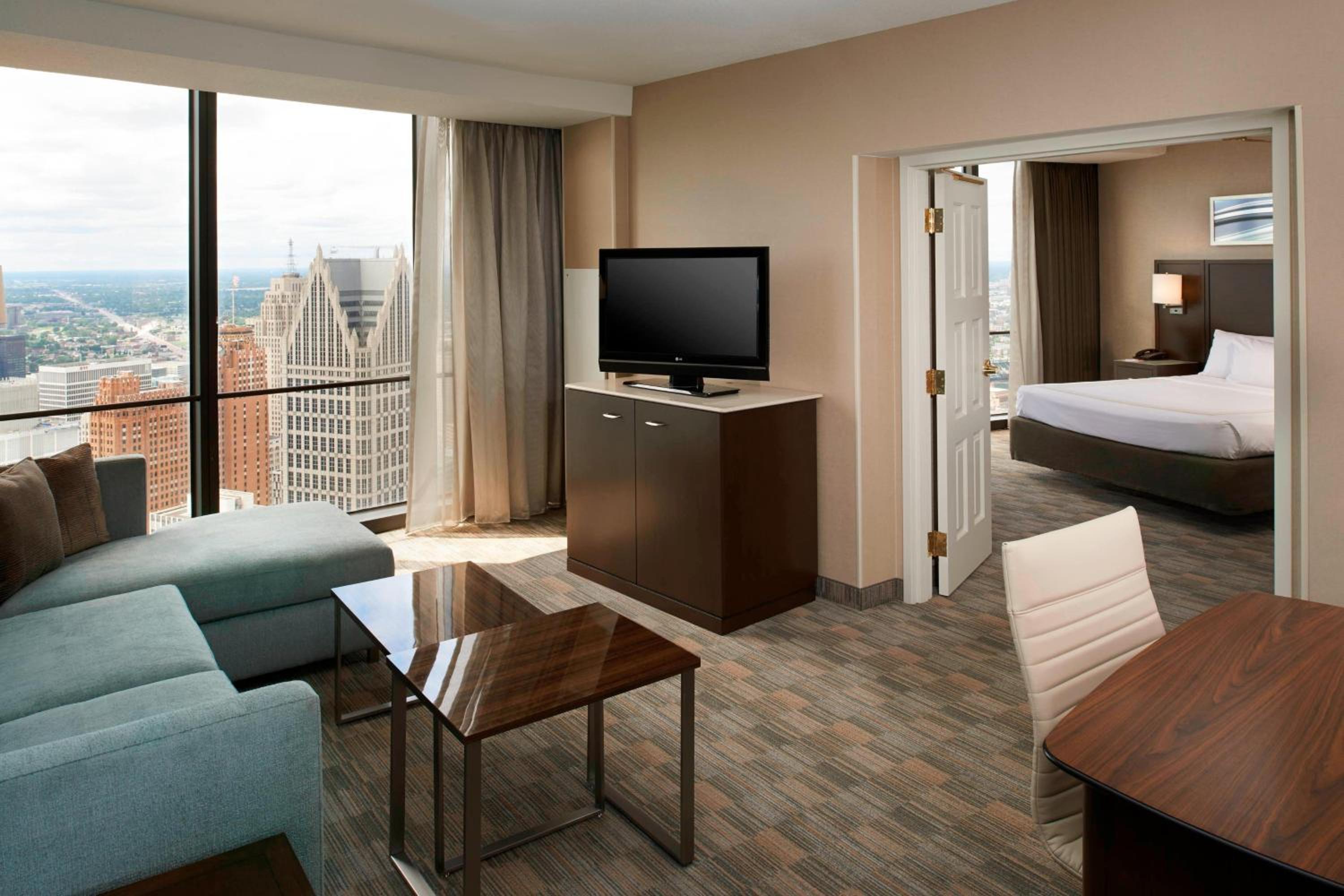 Junior Suite with River View  - Photo 1