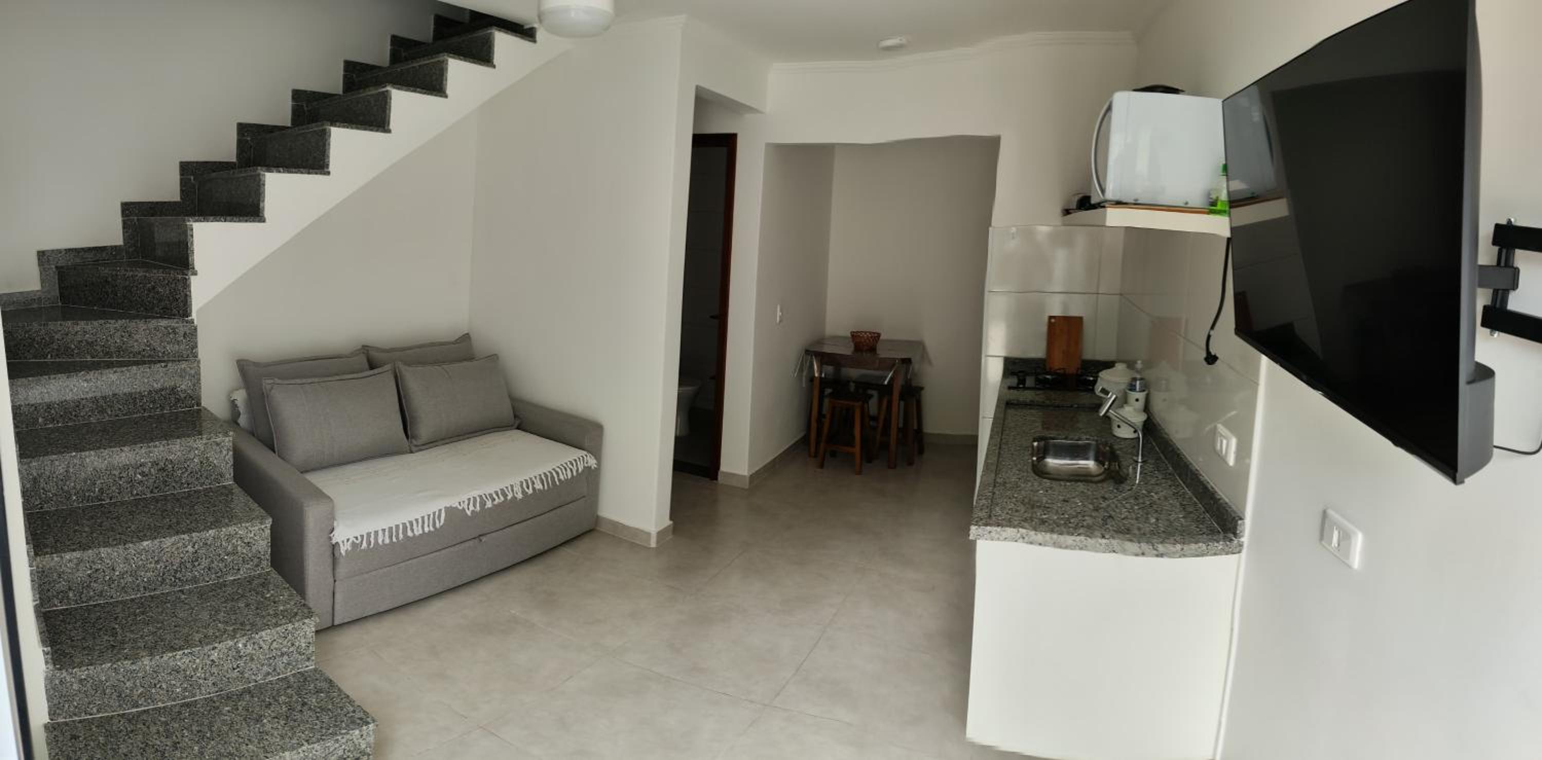 One-Bedroom Apartment photo 2